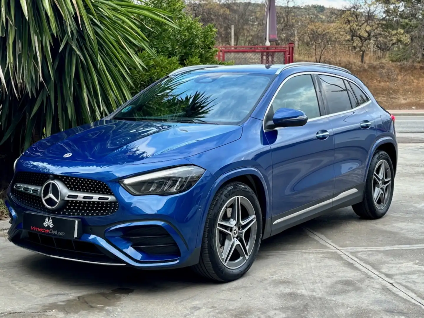 Mercedes-Benz GLA 200 7G-DCT Azul - 1