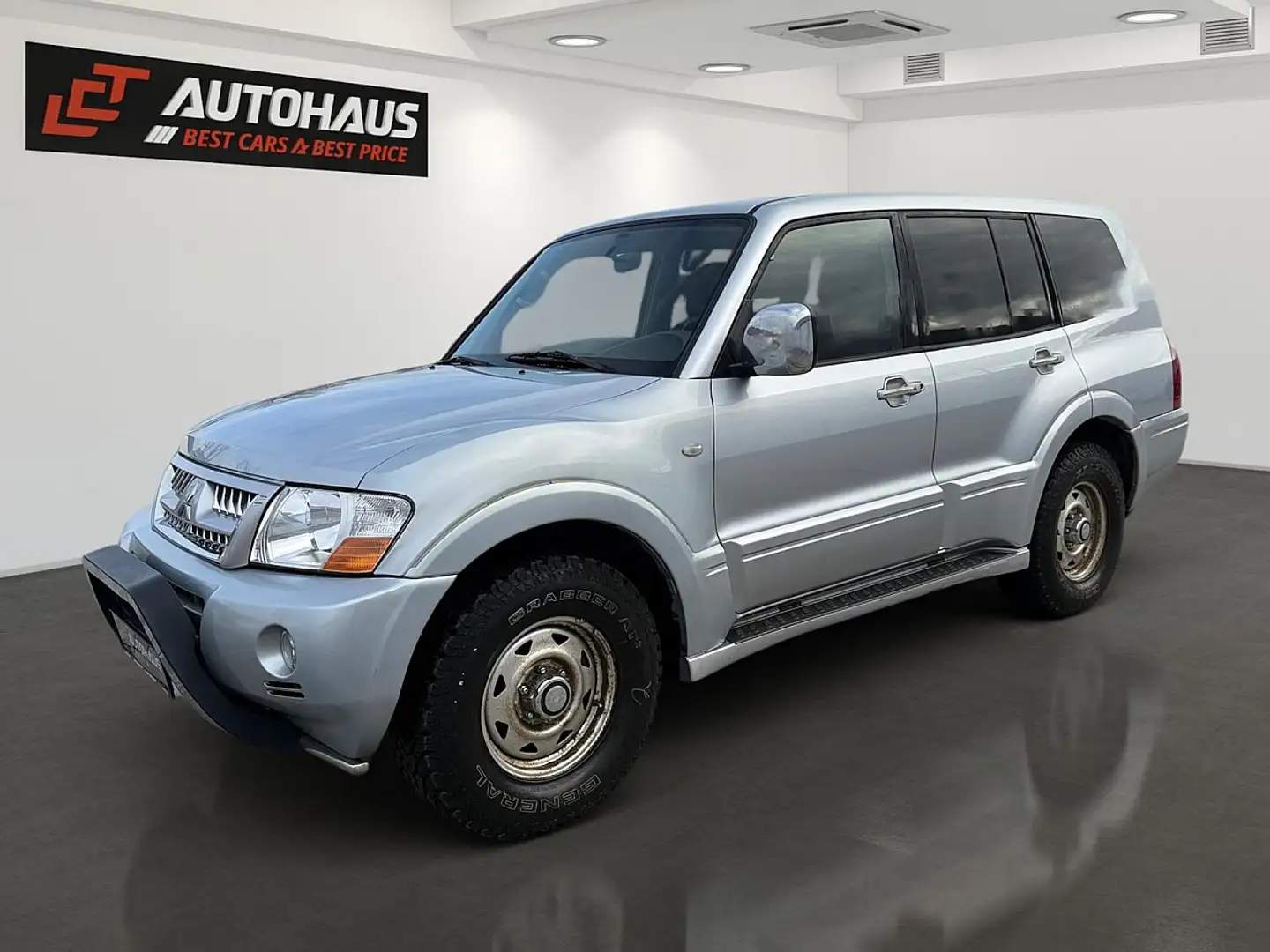 Mitsubishi Pajero GLX 3,2 DI-D TD Aut. | VOLL FAHRBEREIT  | Grau - 1