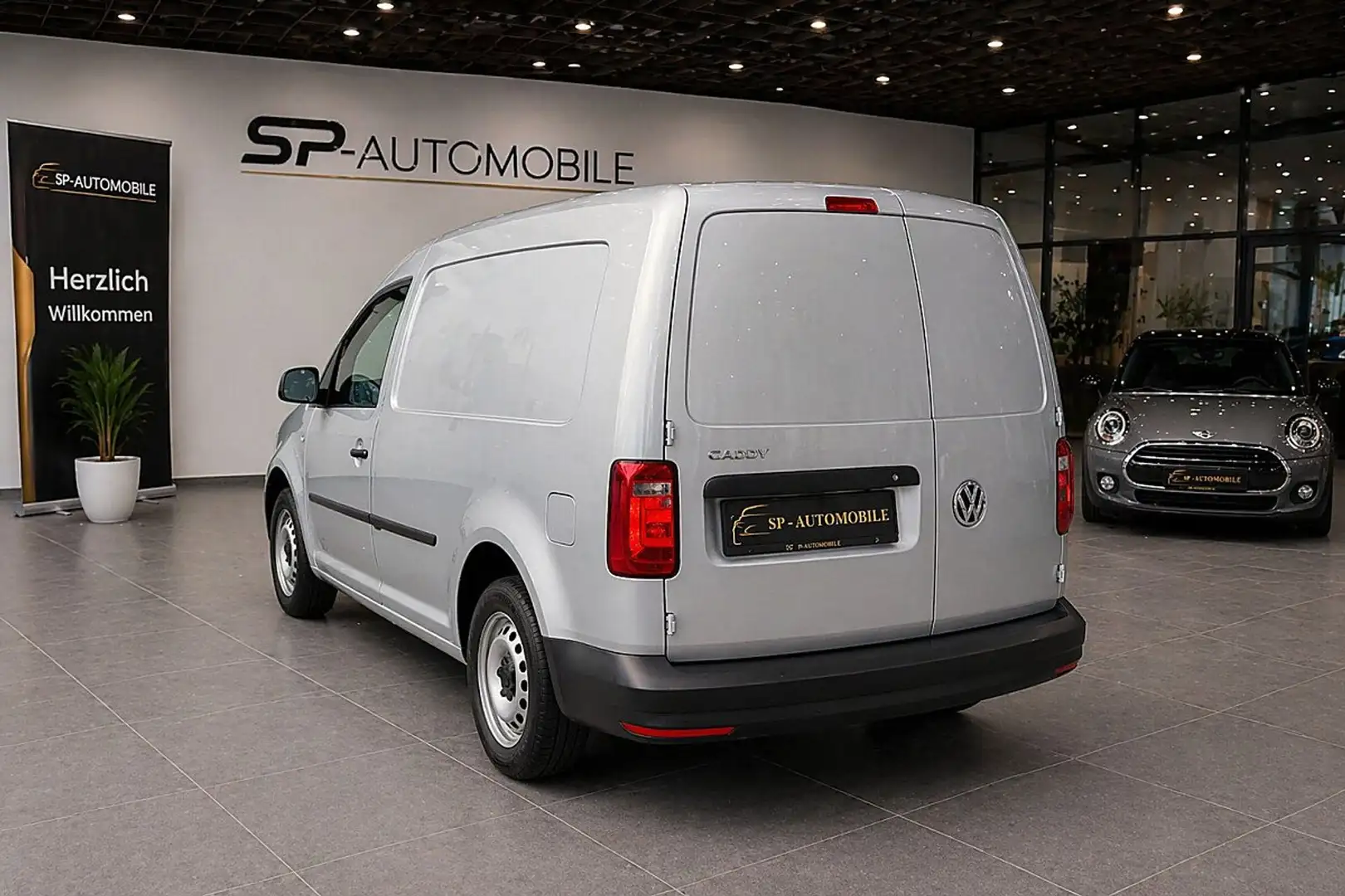 Volkswagen Caddy PKW Silber - 2