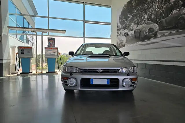 Subaru Impreza view 3