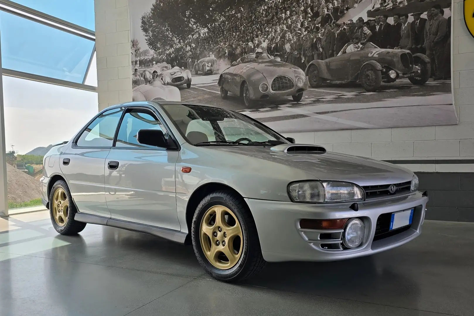 Subaru Impreza Berlina 2.0 turbo STI 4wd -NARDI- Argent - 1