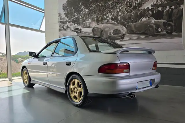 Subaru Impreza view 7