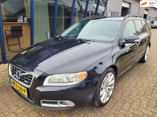Volvo V70 2.5FT R-Design 230PK LEER / XENON / PDC / ECC