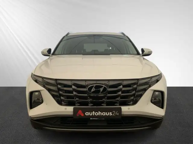 Hyundai Tucson view 2