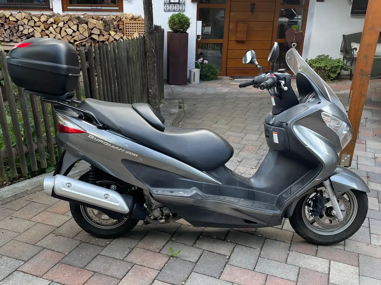 Suzuki Burgman 200