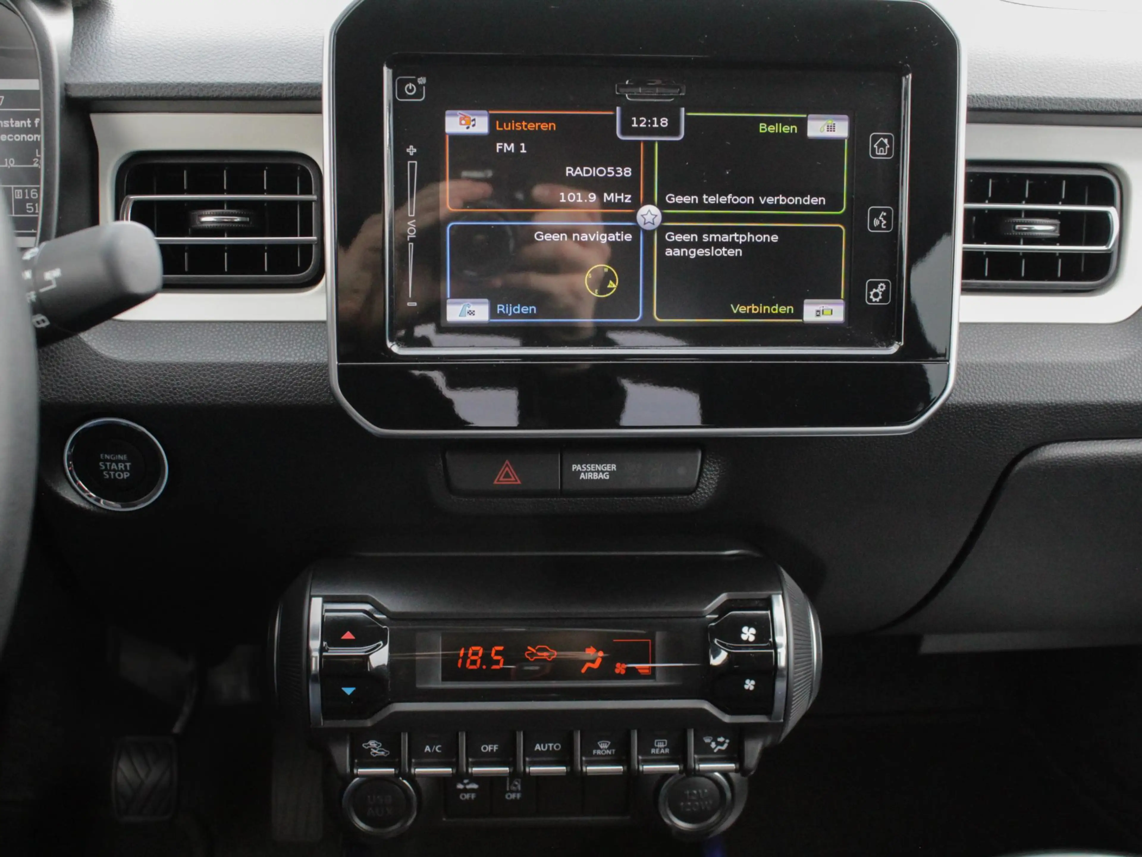 Suzuki Ignis 1.2 Smart Hybrid Style | Clima | Cruise | Navi | C — photo 6
