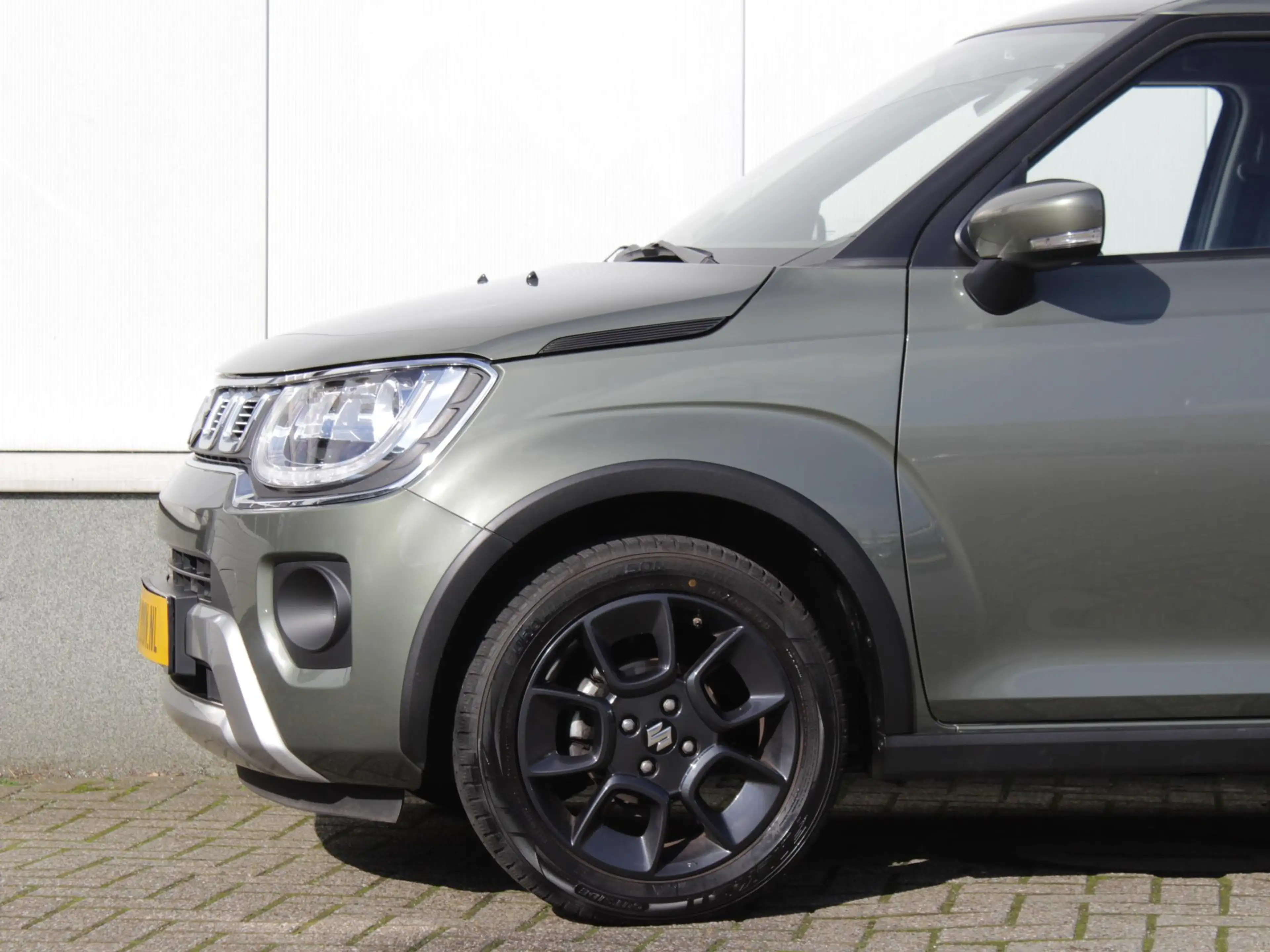 Suzuki Ignis 1.2 Smart Hybrid Style | Clima | Cruise | Navi | C — photo 9