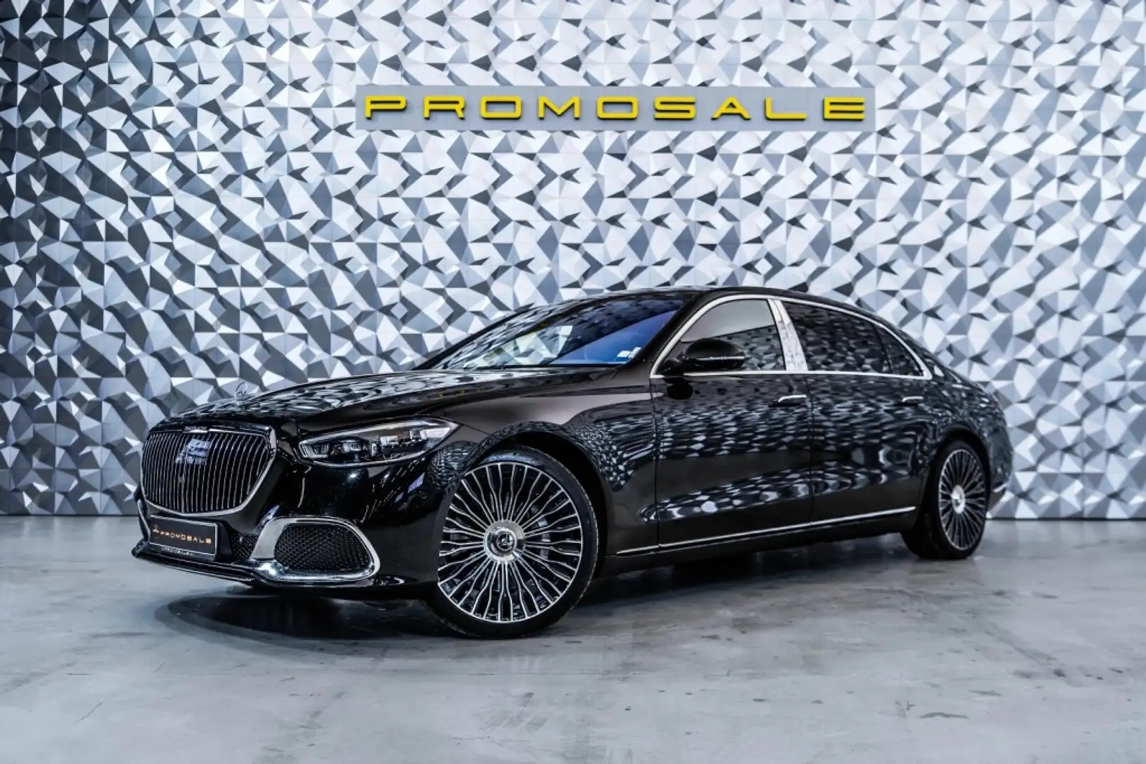 Mercedes-Benz S 580 Maybach 4MATIC Schwarz - 1