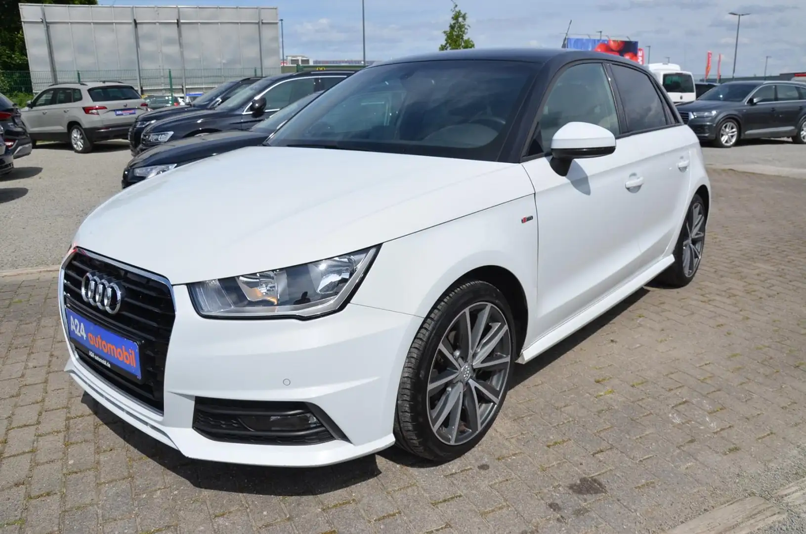 Audi A1 1.0 TFSI Sportback S line Klimaautomatik Audi musi Wit - 1