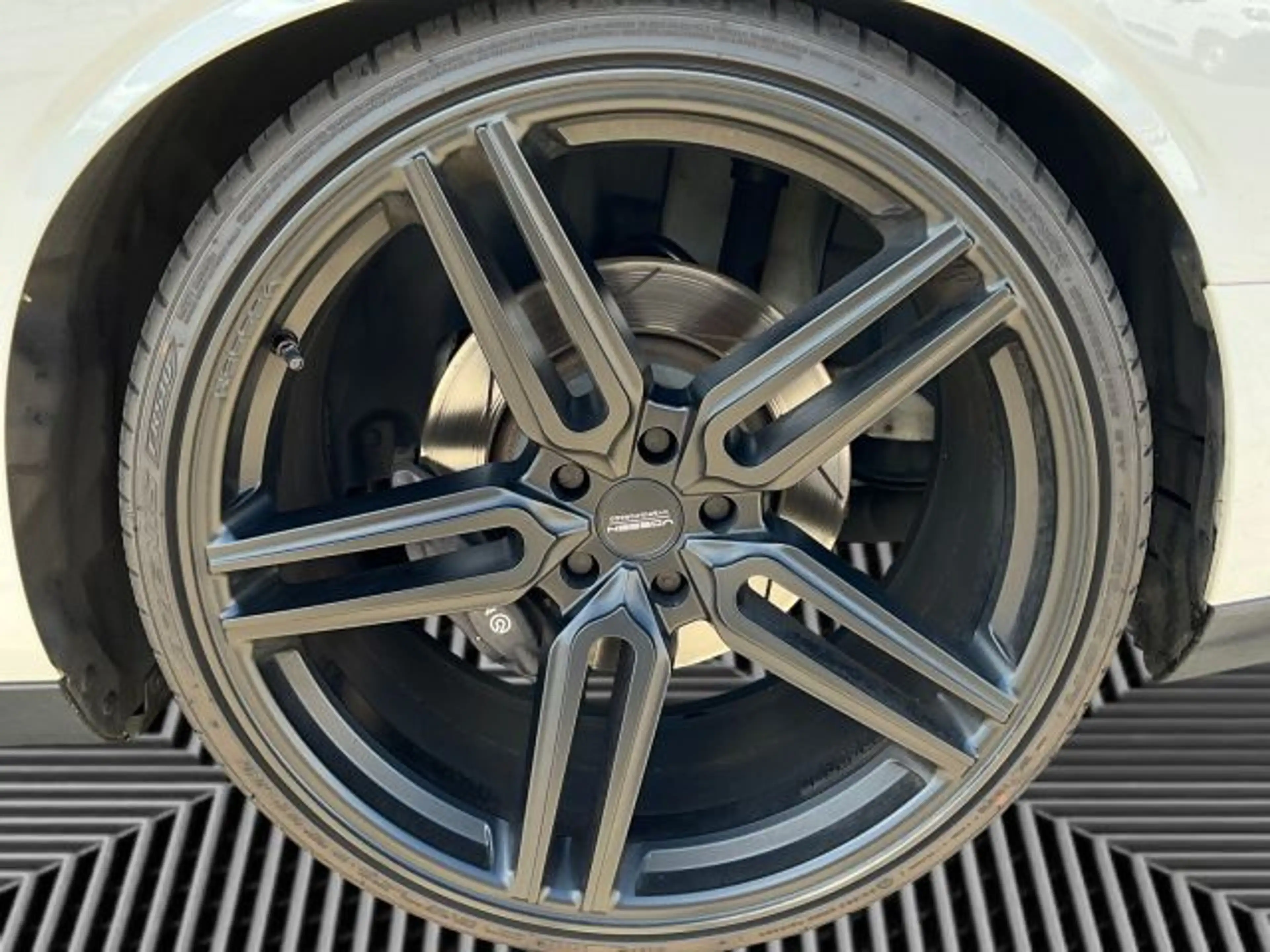 Dodge Challenger Automatik 392 Hemi Scat Pack Shaker — photo 11