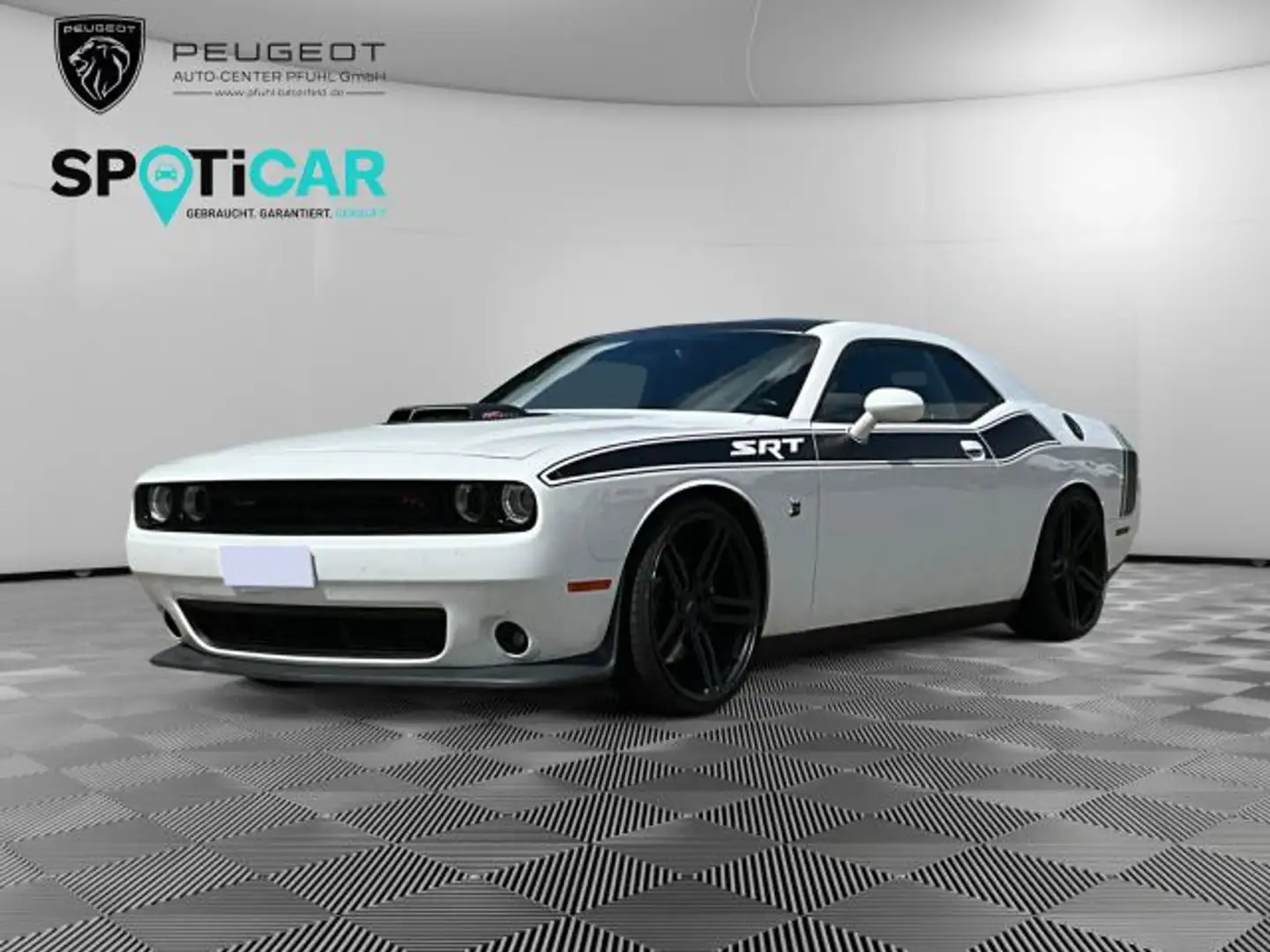 Dodge Challenger Automatik 392 Hemi Scat Pack Shaker Bílá - 1