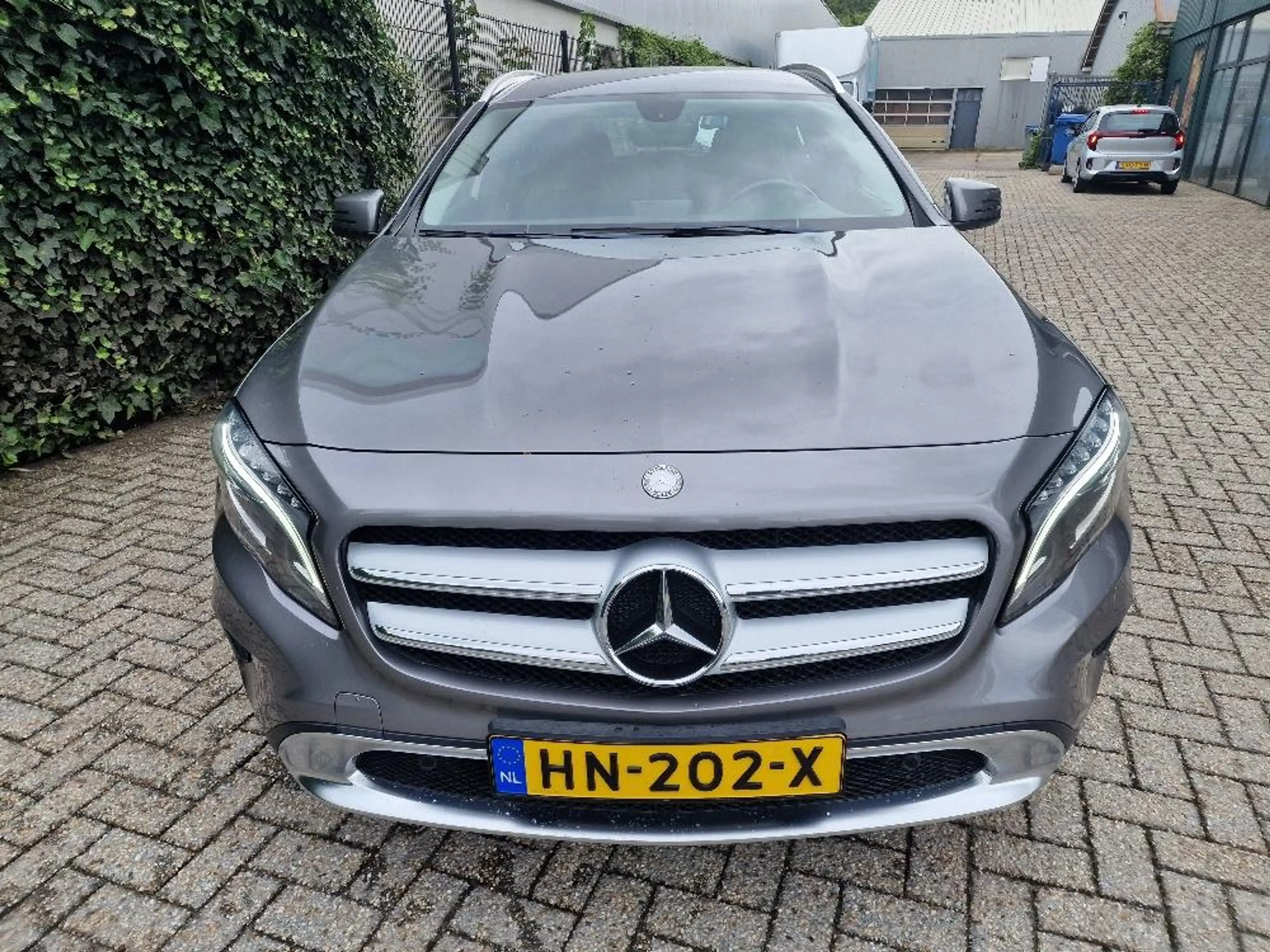 Mercedes-Benz GLA 180 Urban — photo 7