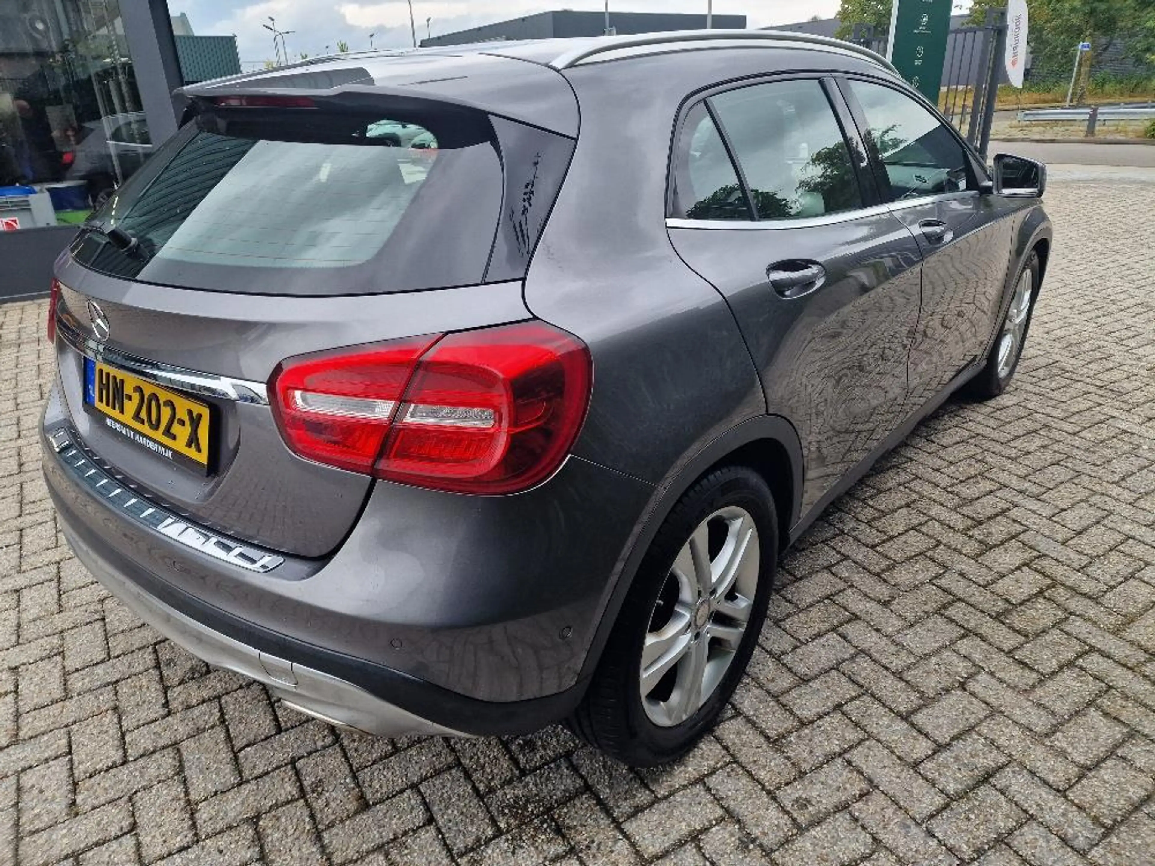 Mercedes-Benz GLA 180 Urban — photo 5