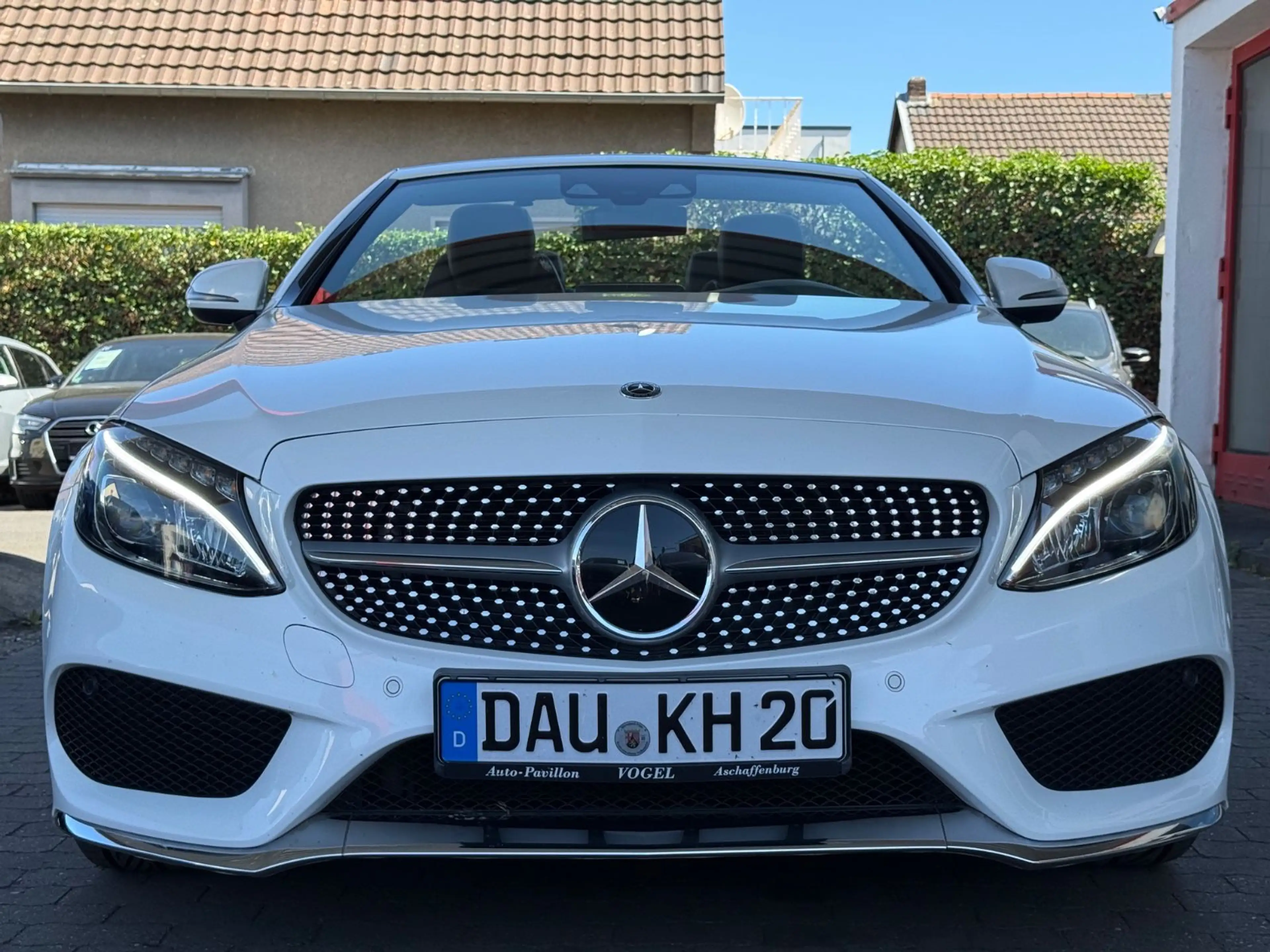 Mercedes-Benz C 180 Cabrio AMG PAKET/F1/ SCHECKHEFT GEPFLEGT — photo 2