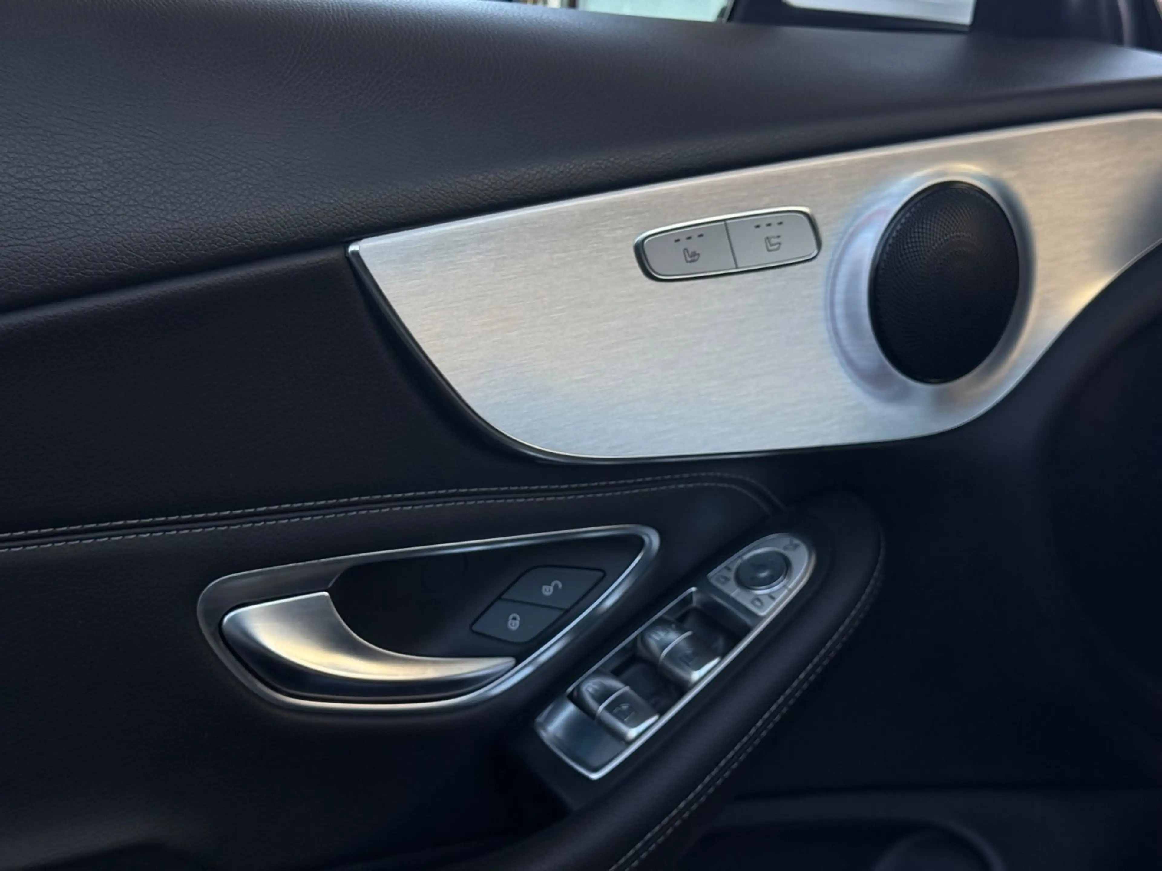 Mercedes-Benz C 180 Cabrio AMG PAKET/F1/ SCHECKHEFT GEPFLEGT — photo 9
