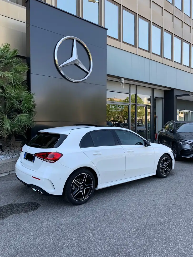 Mercedes-Benz A 180 Automatic Premium AMG line IN GARANZIA tetto apr Bianco - 2