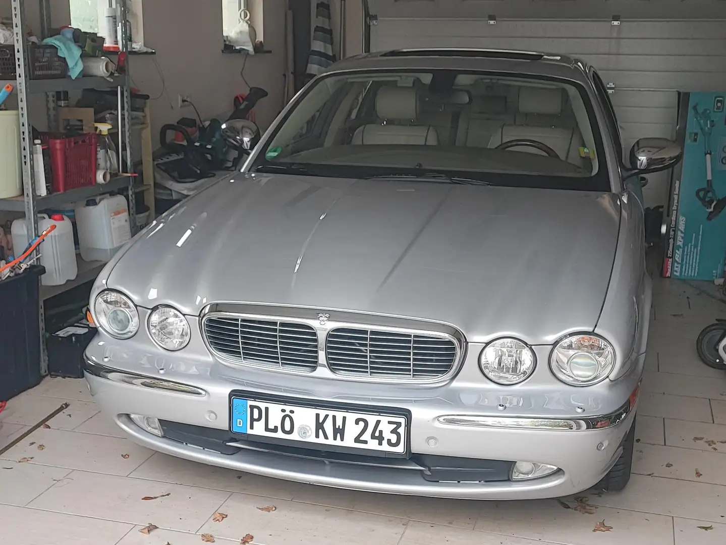 Jaguar XJ8 XJ8 4.2 Executive,1.Hand,modifiziertes Modell 2006 Grau - 1