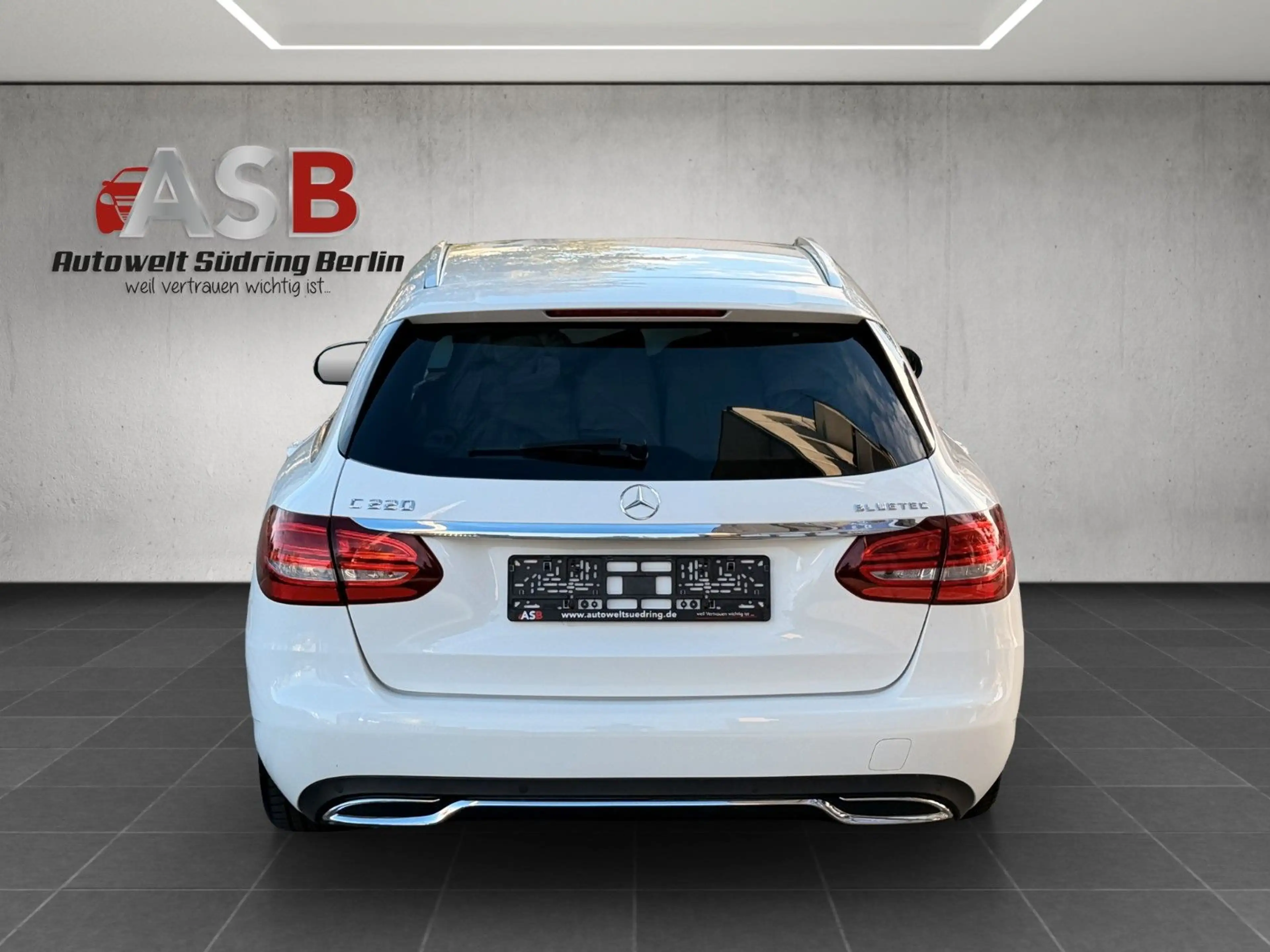 Mercedes-Benz C 220 d T-Model*Avantgarde *Leder* COMAND*ILS LED — photo 13