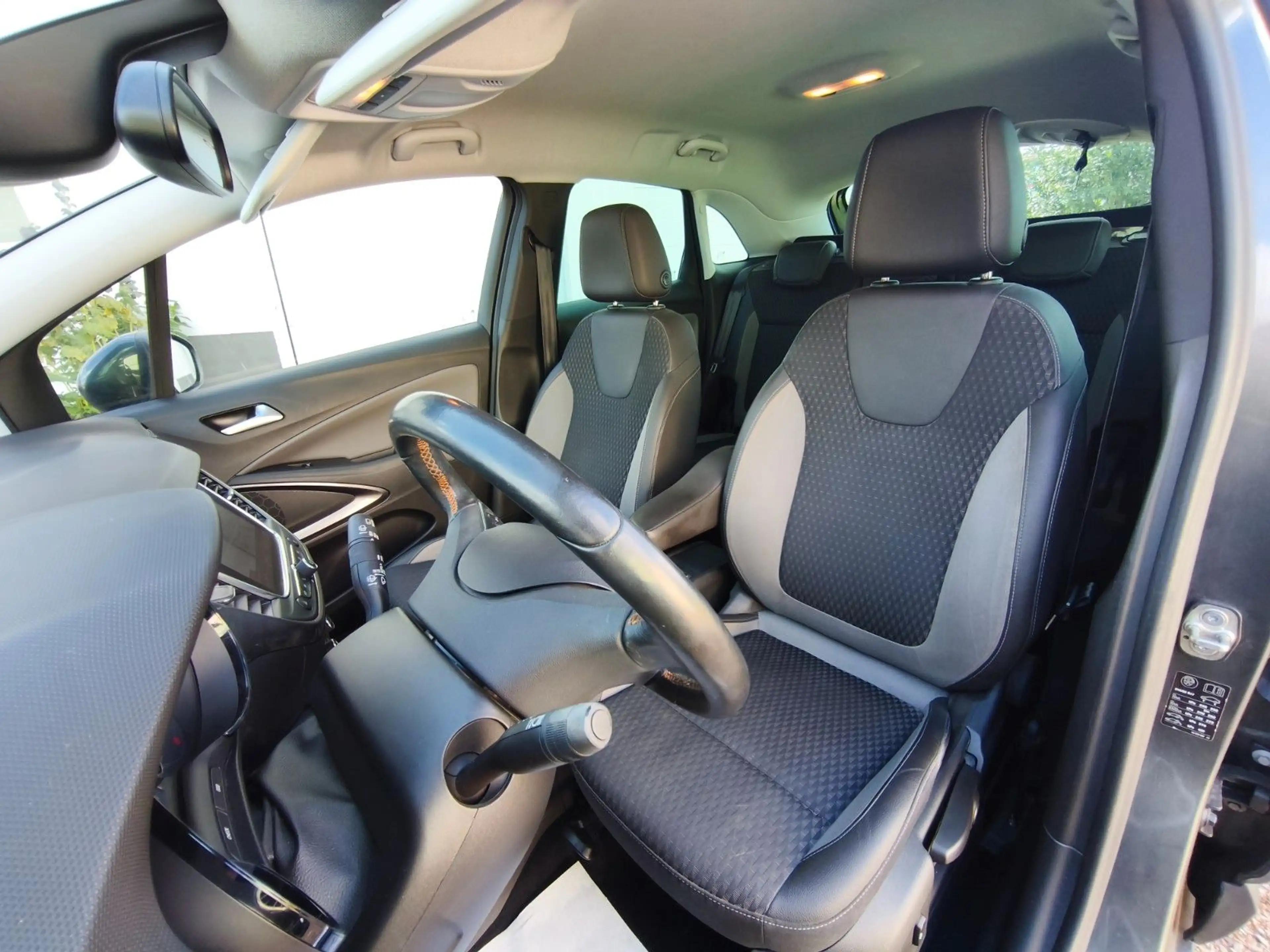 Opel Crossland X 1,2 / 96kW, KLIMA, AHK, TÜV NEU — photo 25