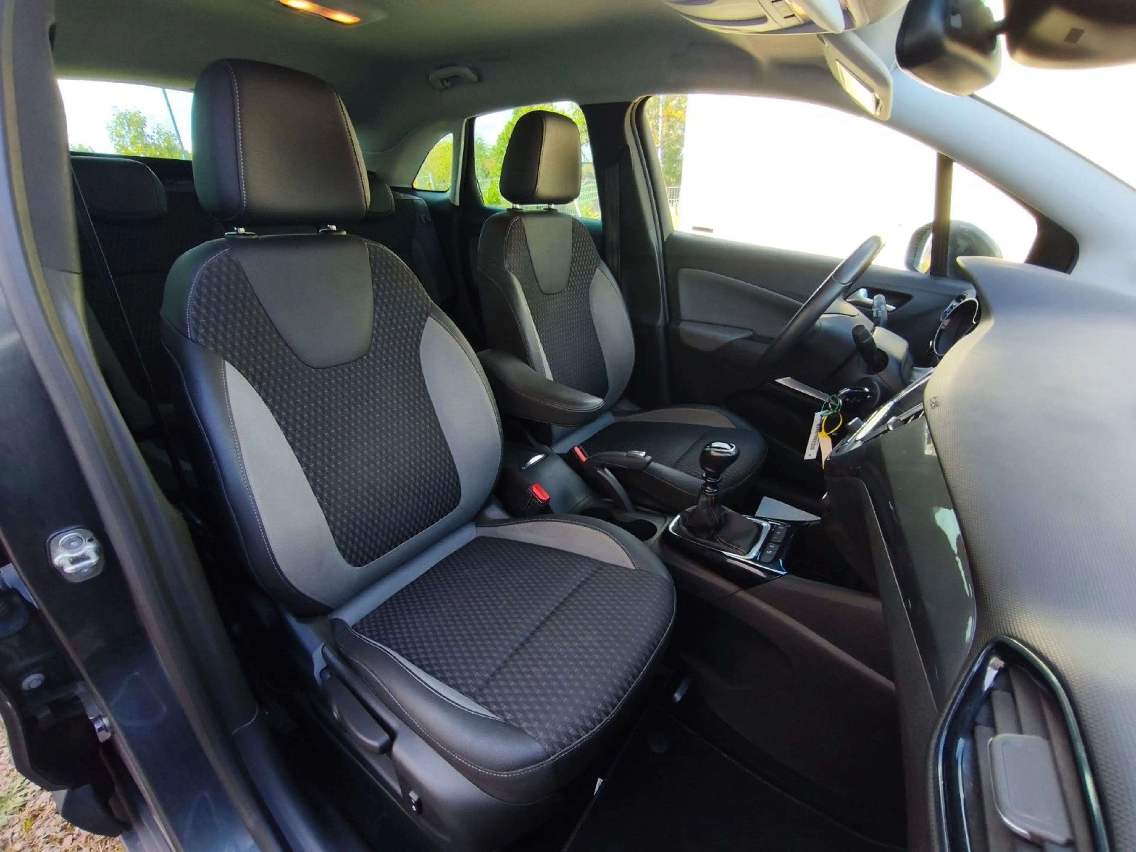Opel Crossland X 1,2 / 96kW, KLIMA, AHK, TÜV NEU — photo 34