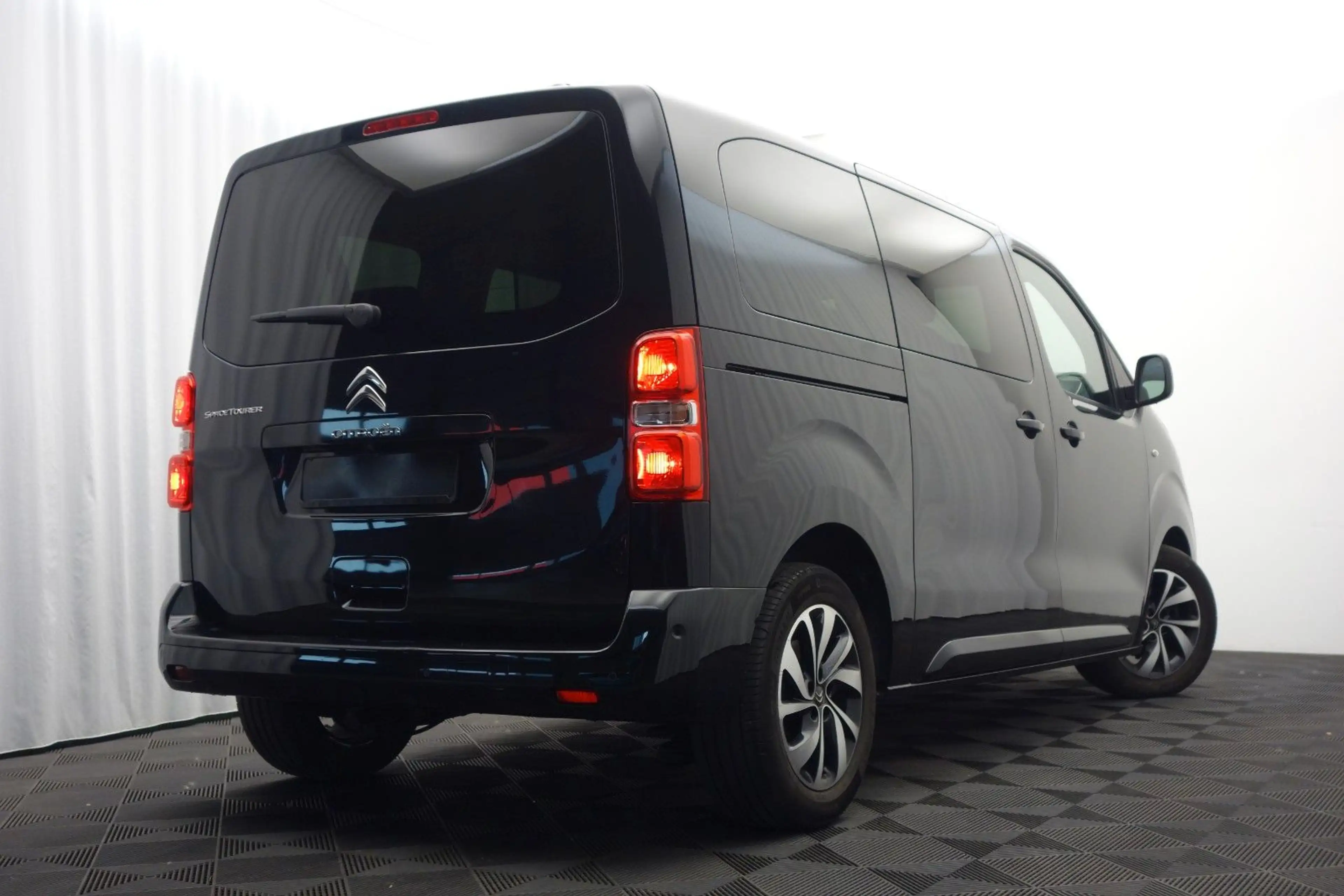 Citroen Spacetourer HDI Feel Lang (M) Automatik 130 kW — photo 7
