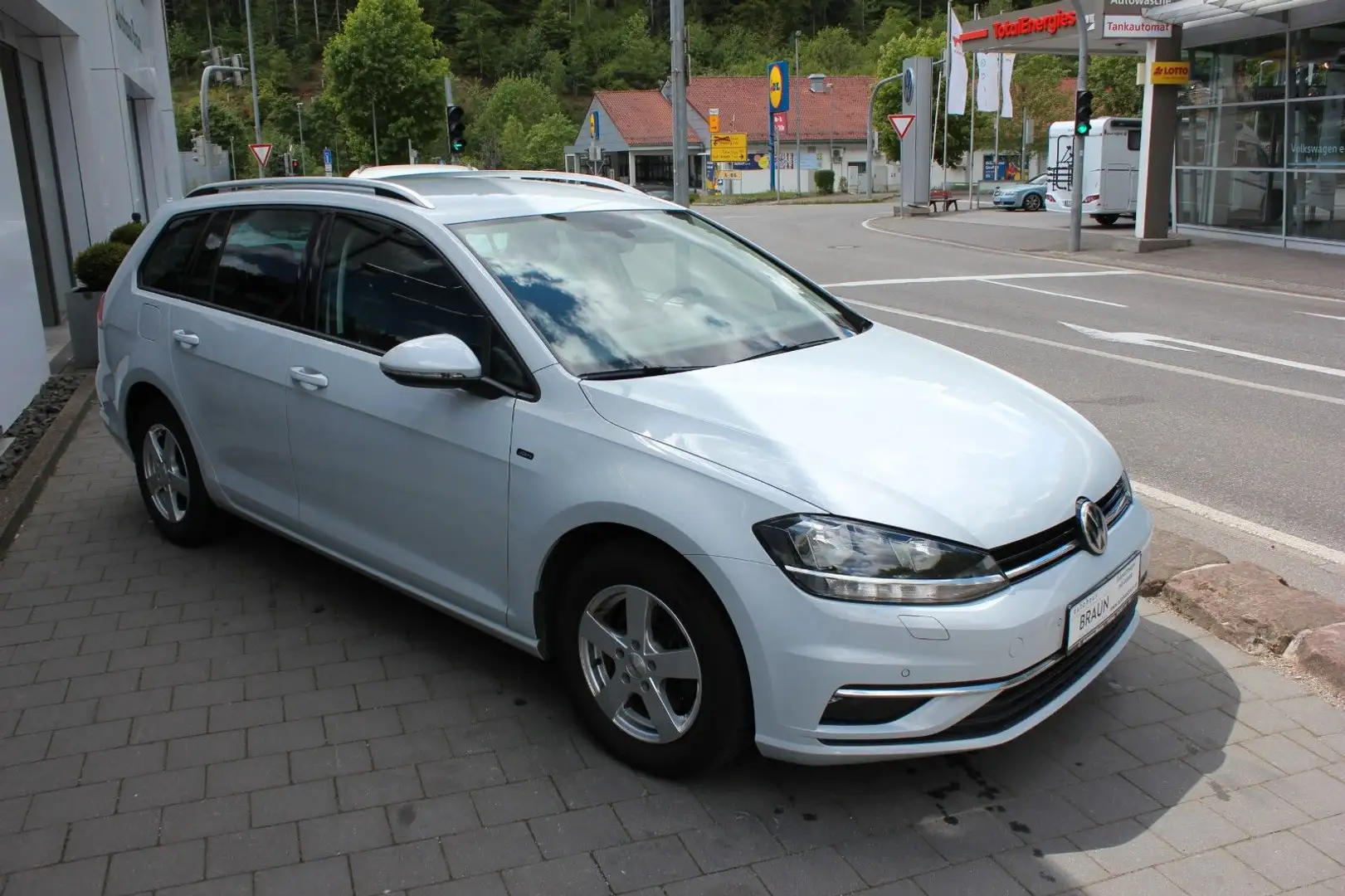 Volkswagen Golf VII Variant Join 1.6 TDI Navi,SHZ,PDC,AHK Silber - 2