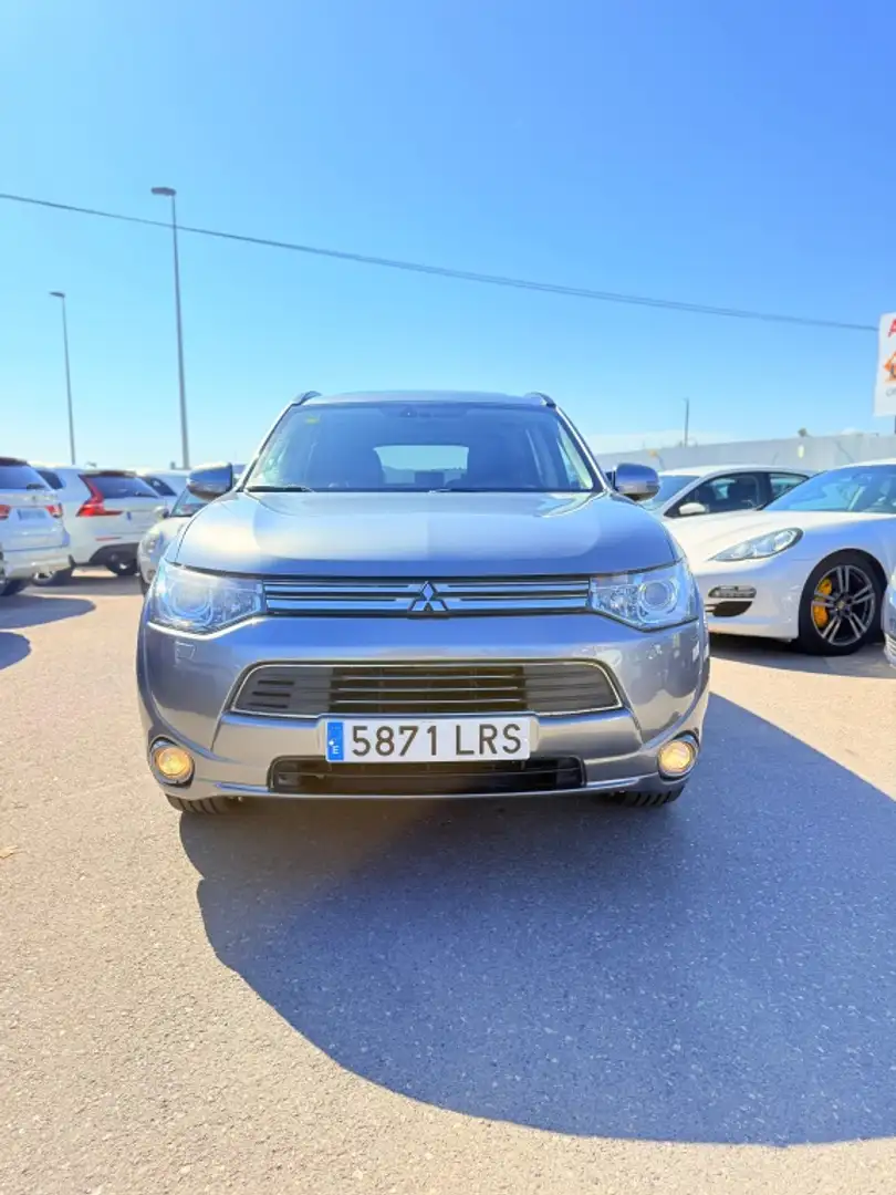 Mitsubishi Outlander PHEV Motion Blanc - 2