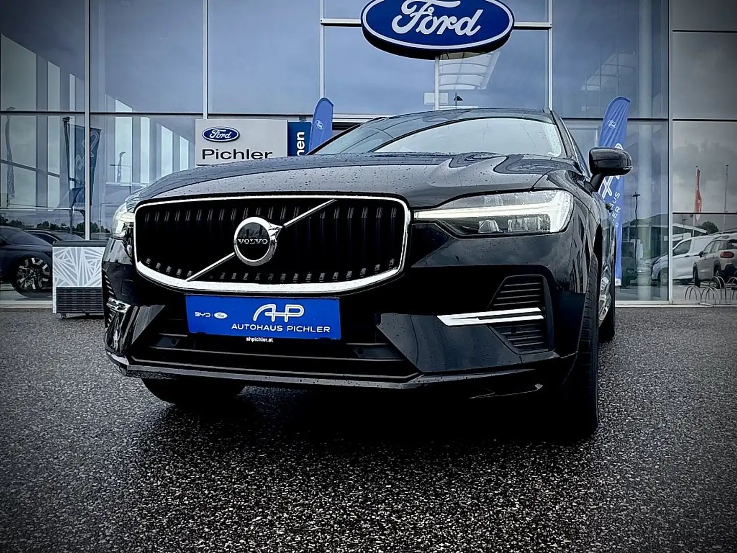 Volvo XC60 B4 Momentum Pro B4 AWD Geartronic RÜCKFAHRKAMER... Schwarz - 1
