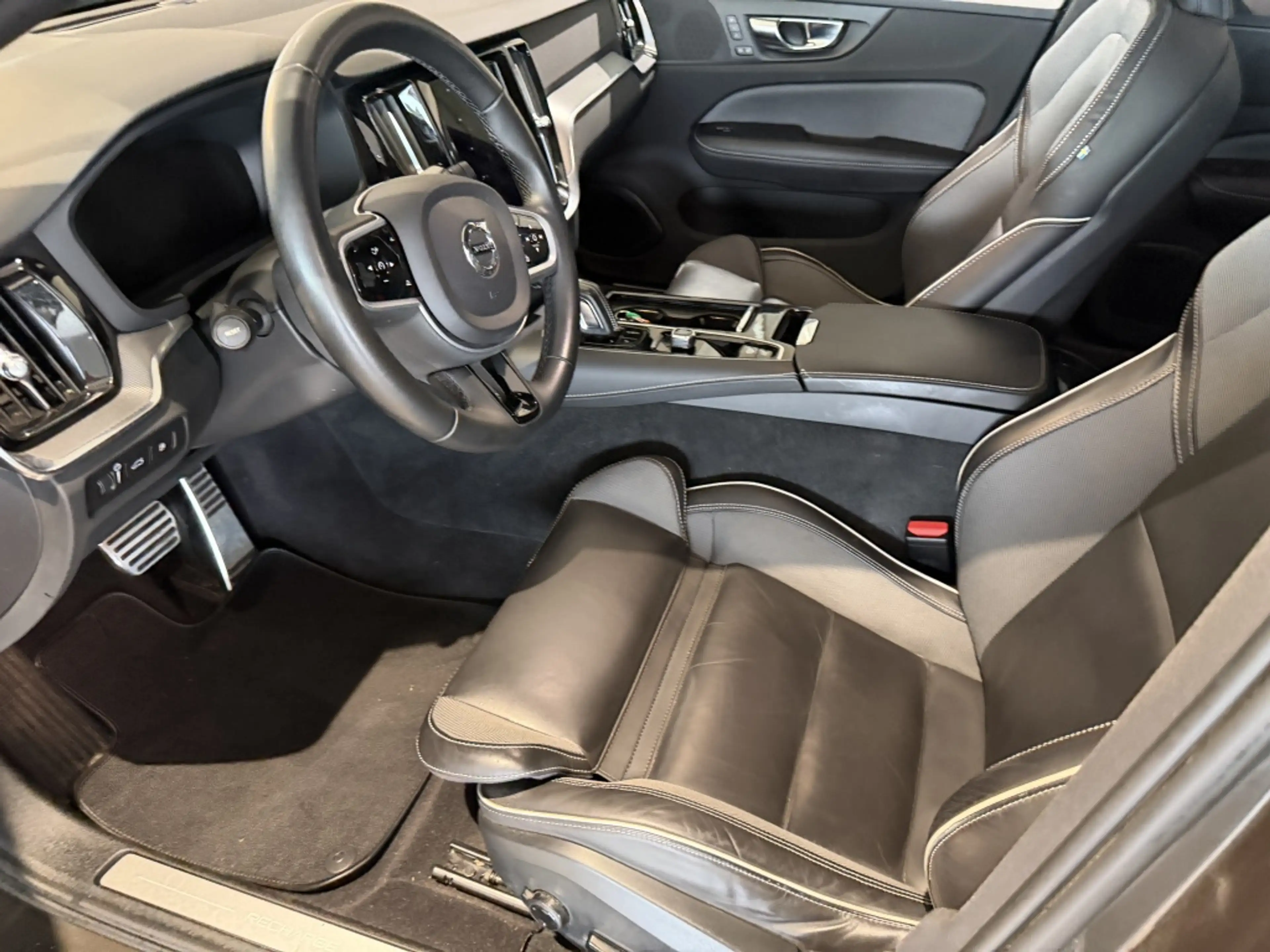 Volvo S60 2.0 Rech. T6 R-Des. — photo 7