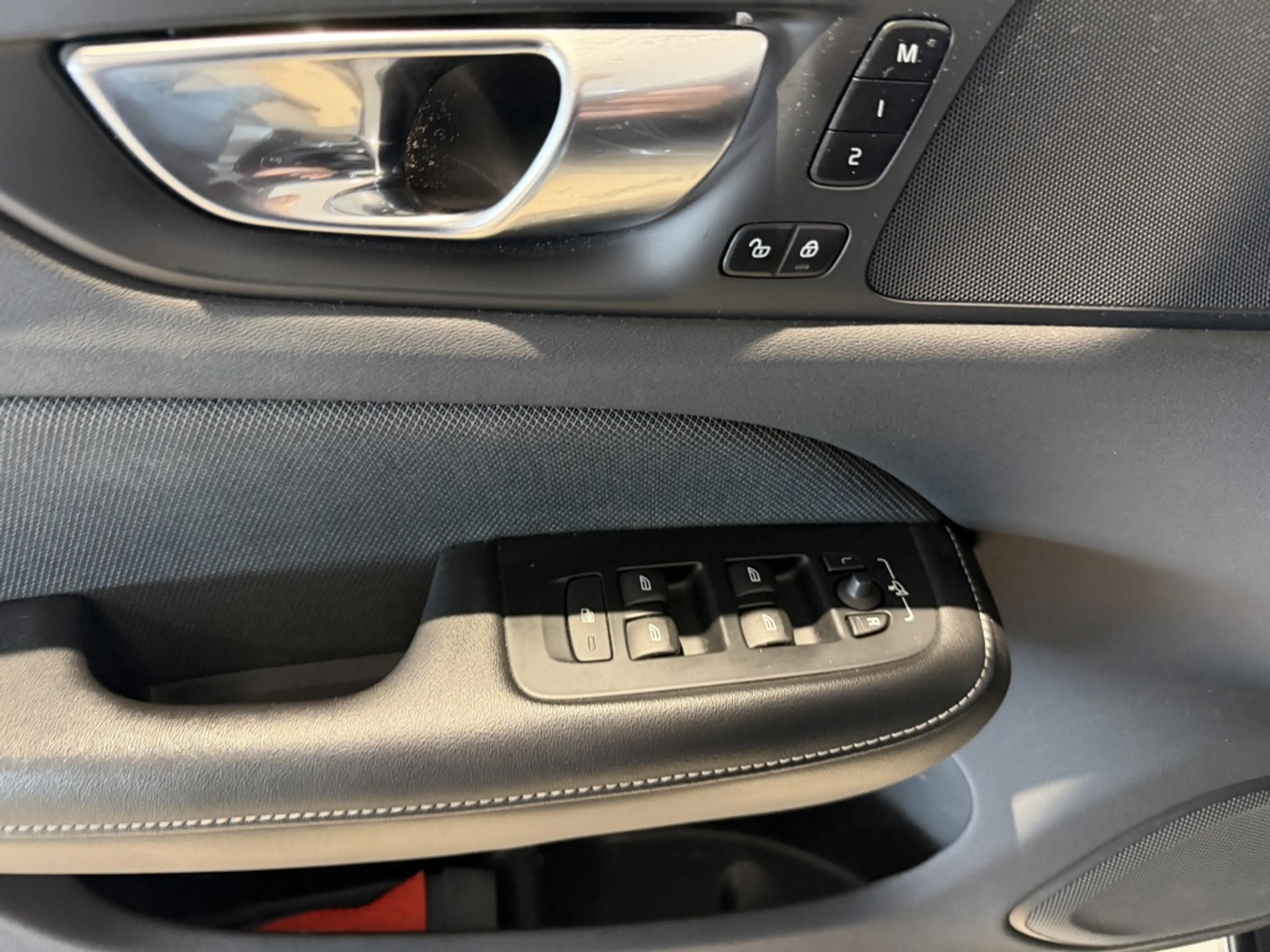 Volvo S60 2.0 Rech. T6 R-Des. — photo 8