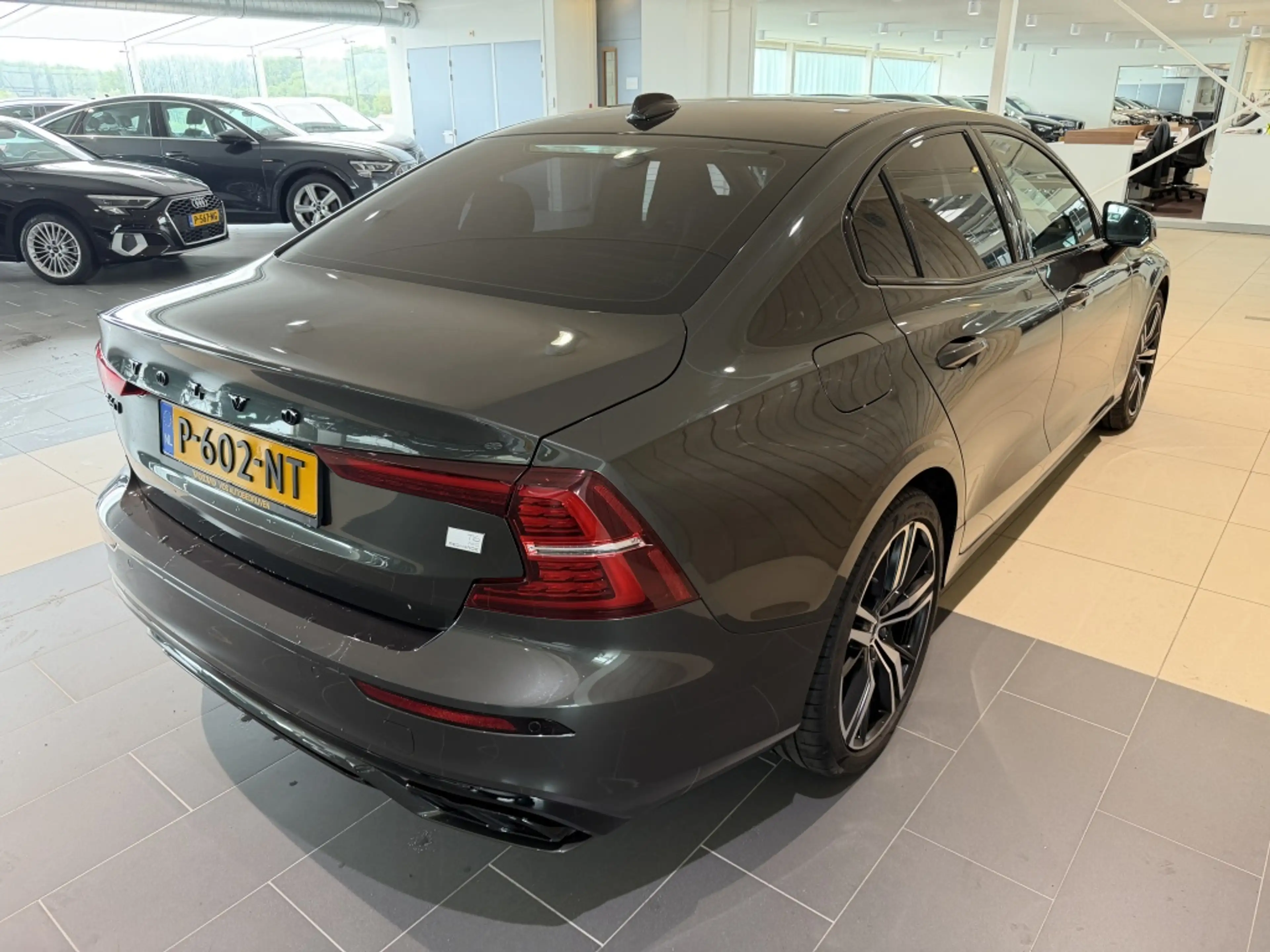 Volvo S60 2.0 Rech. T6 R-Des. — photo 4