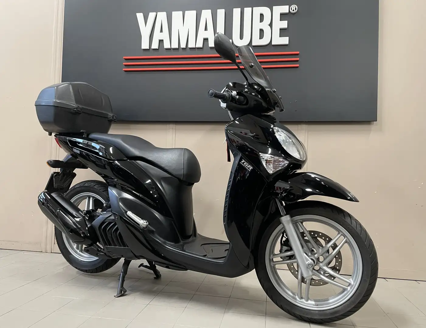 Yamaha Xenter 125 Schwarz - 1
