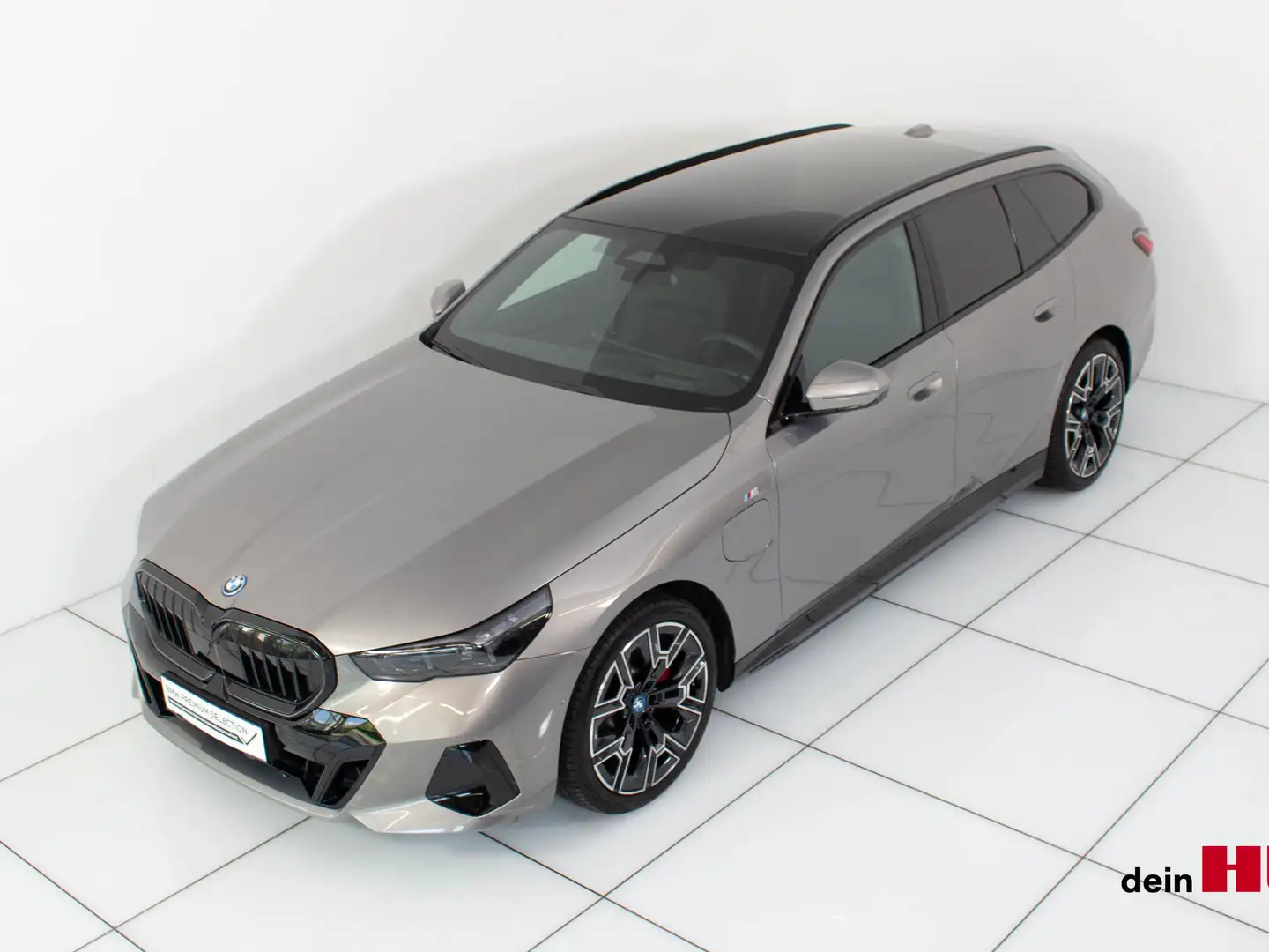 BMW 530 e xDrive Touring G61 Grau - 2