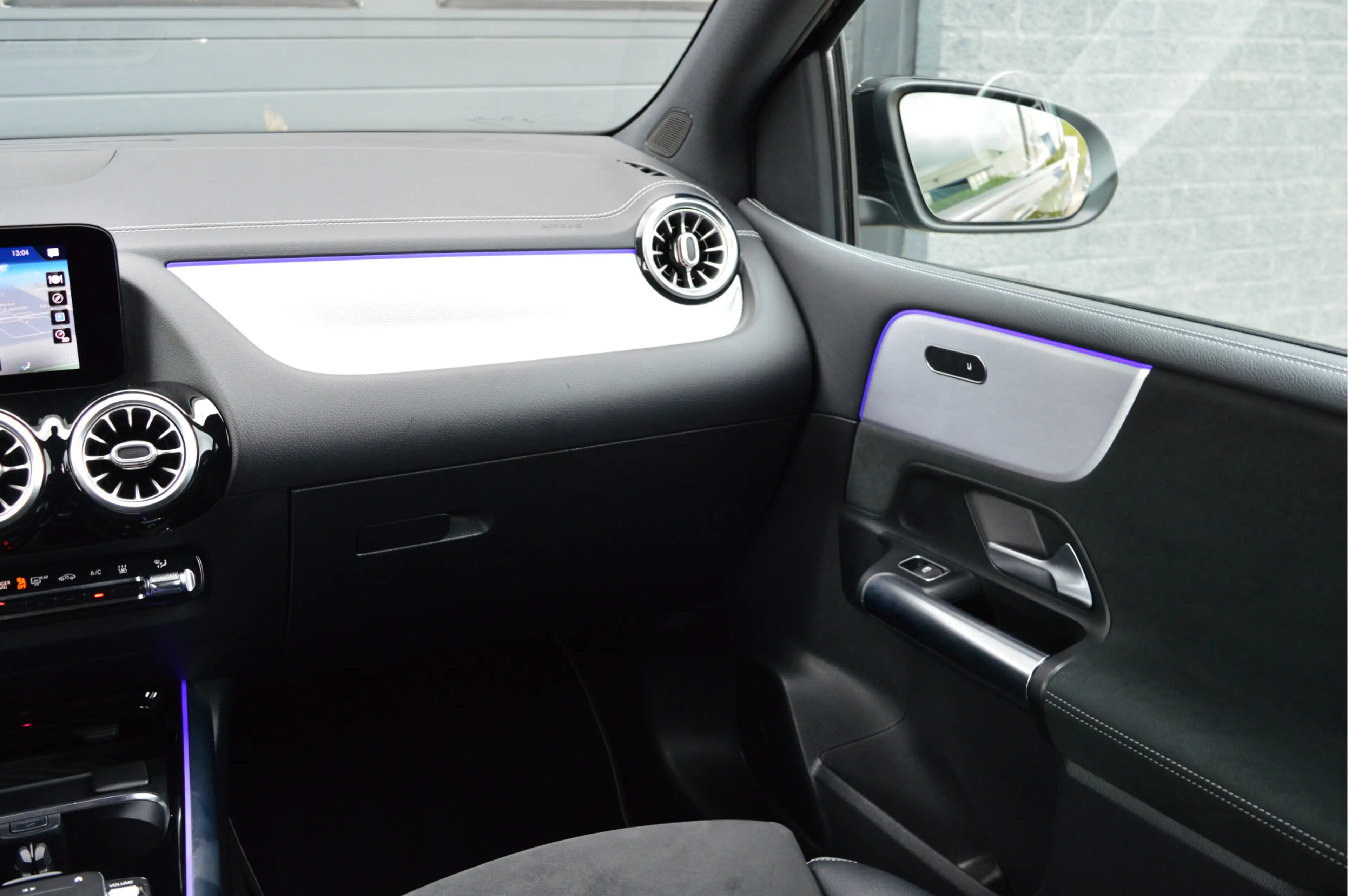 Mercedes-Benz B 250 e Business Solution AMG | PANO | ACC | SOH 94% | — photo 29