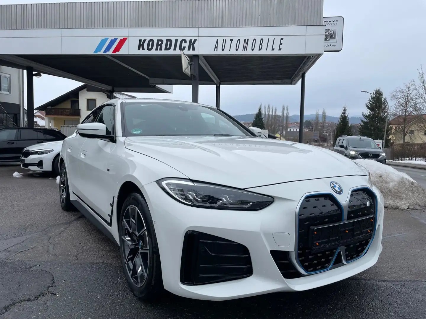 BMW i4 eDrive35 GRAN COUPÉ ///M-SPORT/CAM/SHZ/LHZ Blanc - 1