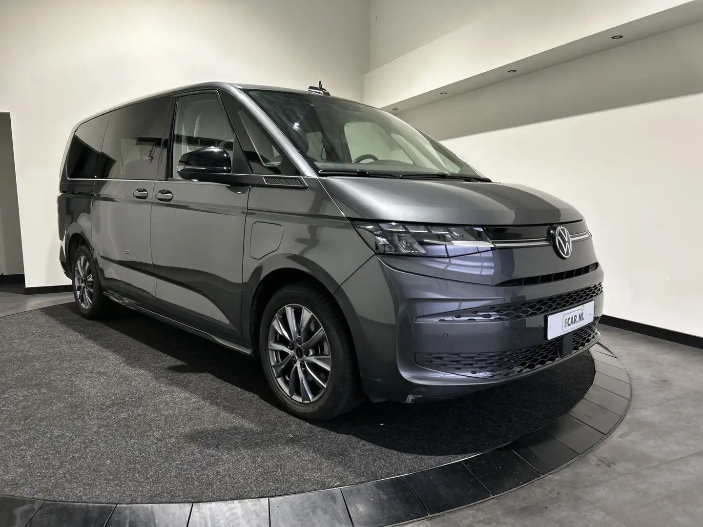 Volkswagen T7 Multivan 1.4 eHybrid L2 Bulli Edition Parkeercamera | Navig Grau - 1