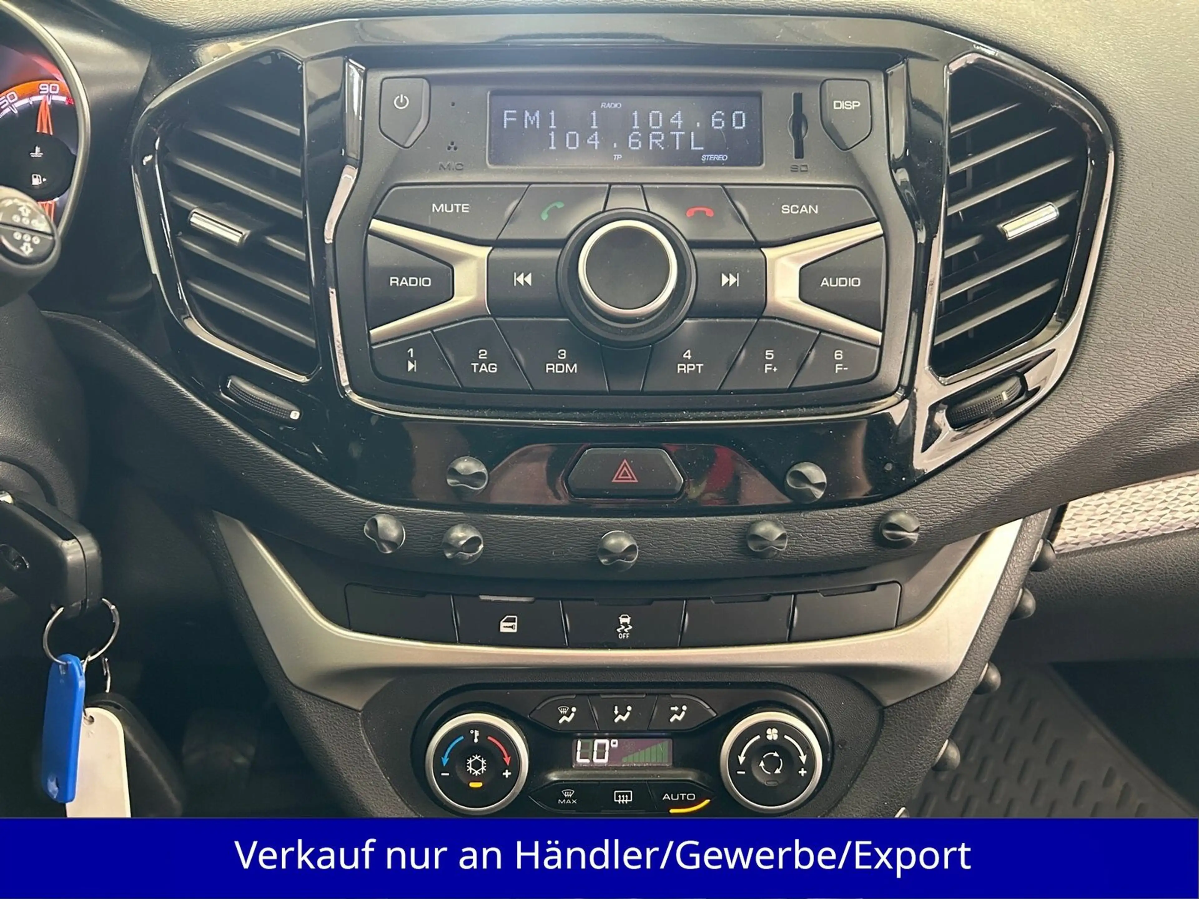 Lada Vesta Kombi 1.6i AAC SHZ T-Leder PDC — photo 13