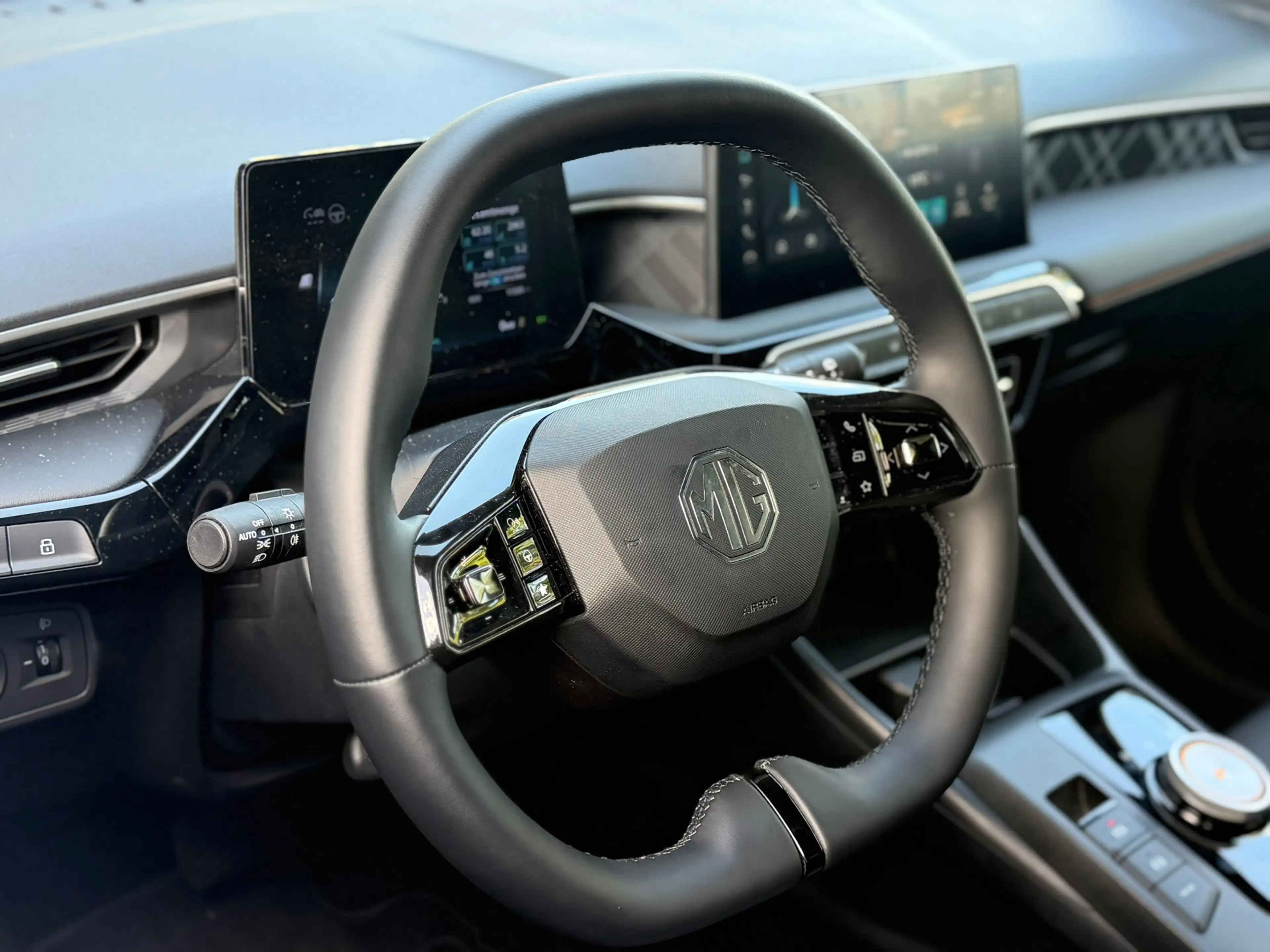MG MG3 Hybrid+ 1.5 Hybrid+ Luxury ACC|Carplay|Keyless|360 — photo 13