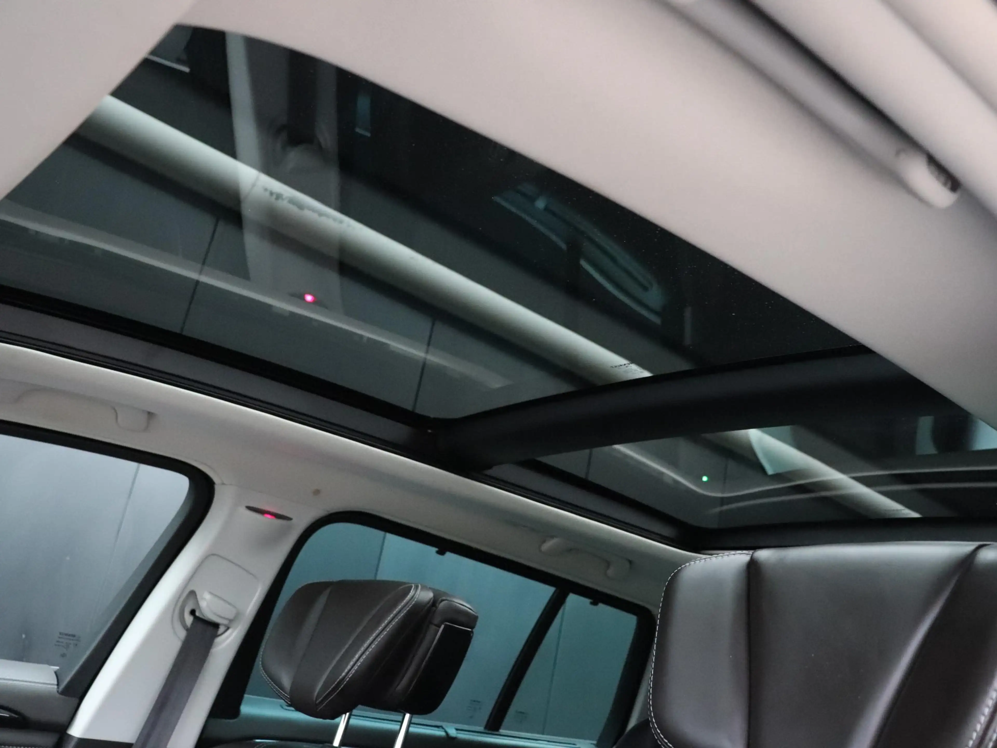Renault Espace 1.8 TCe Initiale Paris 7p. | LEDER | BOSE | TREKHA — photo 12