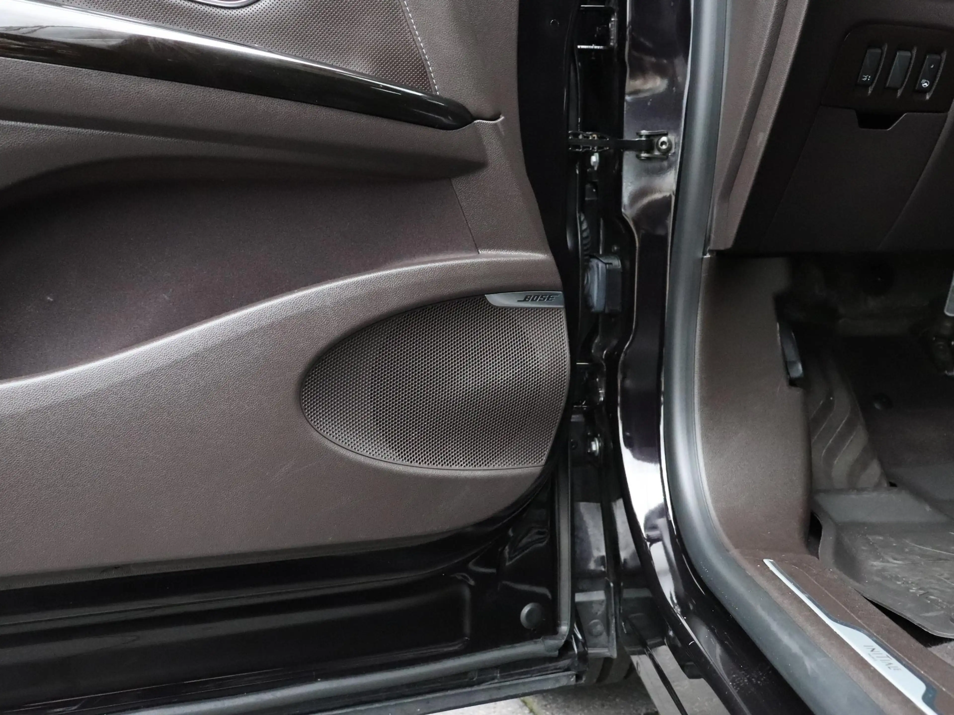 Renault Espace 1.8 TCe Initiale Paris 7p. | LEDER | BOSE | TREKHA — photo 21