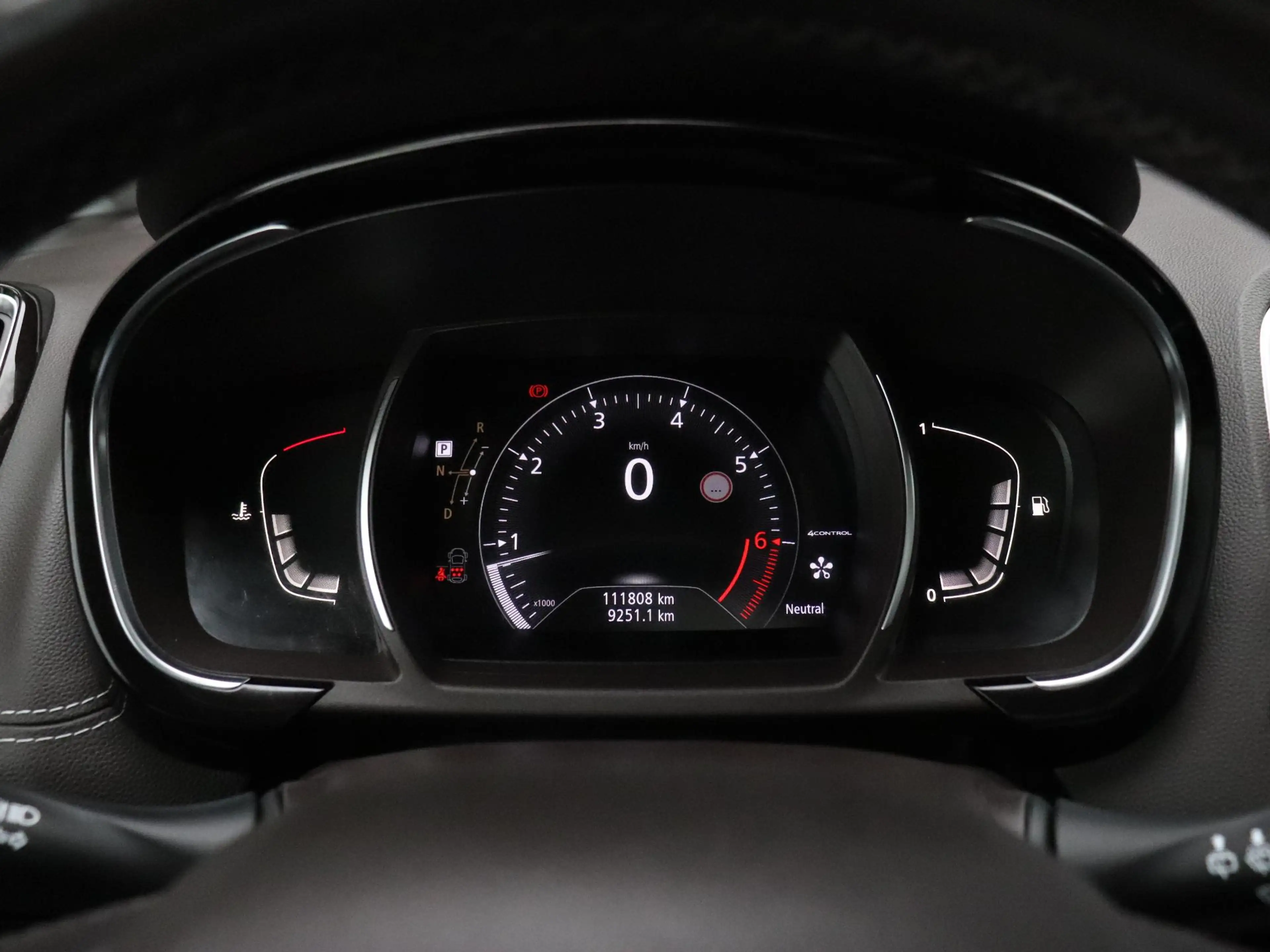 Renault Espace 1.8 TCe Initiale Paris 7p. | LEDER | BOSE | TREKHA — photo 5