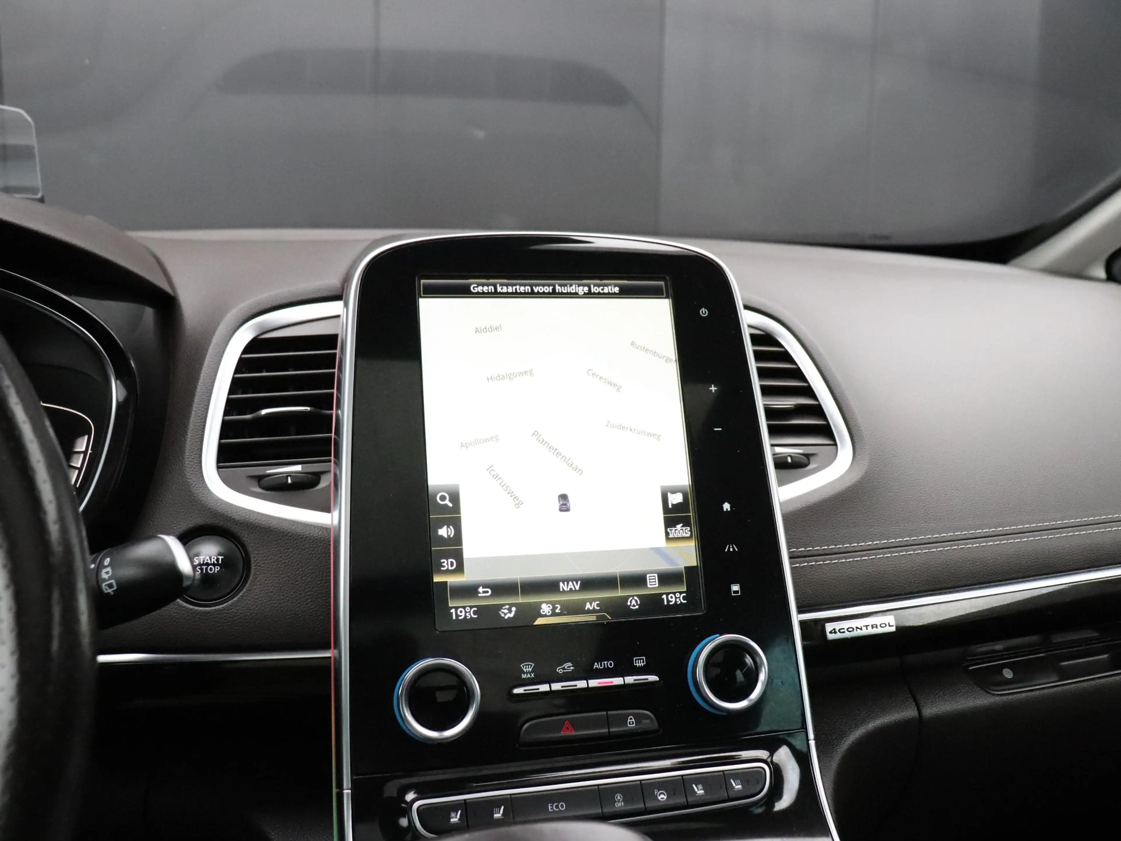 Renault Espace 1.8 TCe Initiale Paris 7p. | LEDER | BOSE | TREKHA — photo 6