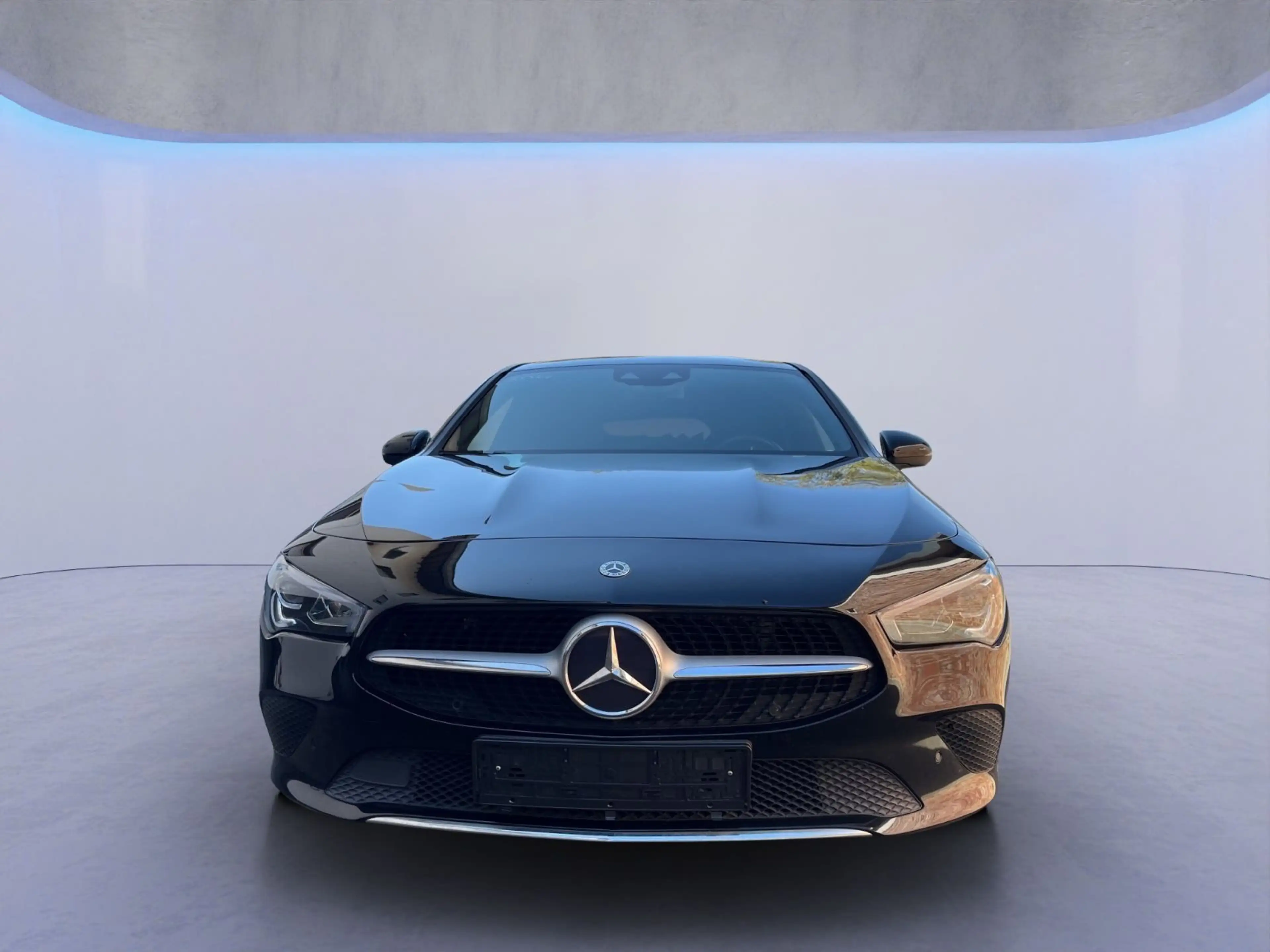 Mercedes-Benz CLA 180 Leder/Wide/AHK/SHZ/Kam+2xPDC/Ambient — photo 8
