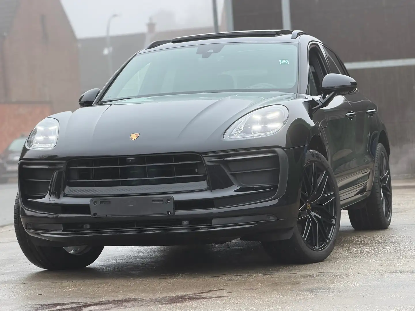 Porsche Macan T 2.0 Turbo PDK-Chrono-360-ACC-21inch-Full BTW Schwarz - 2