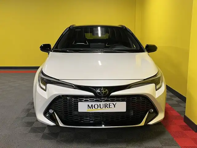 Toyota Corolla view 2