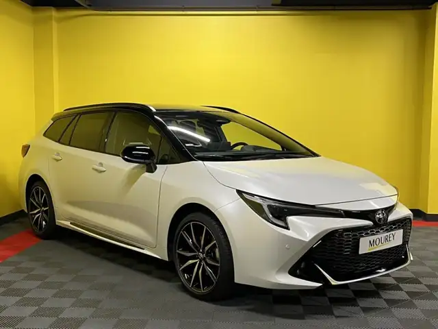 Toyota Corolla view 5