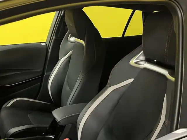 Toyota Corolla view 9