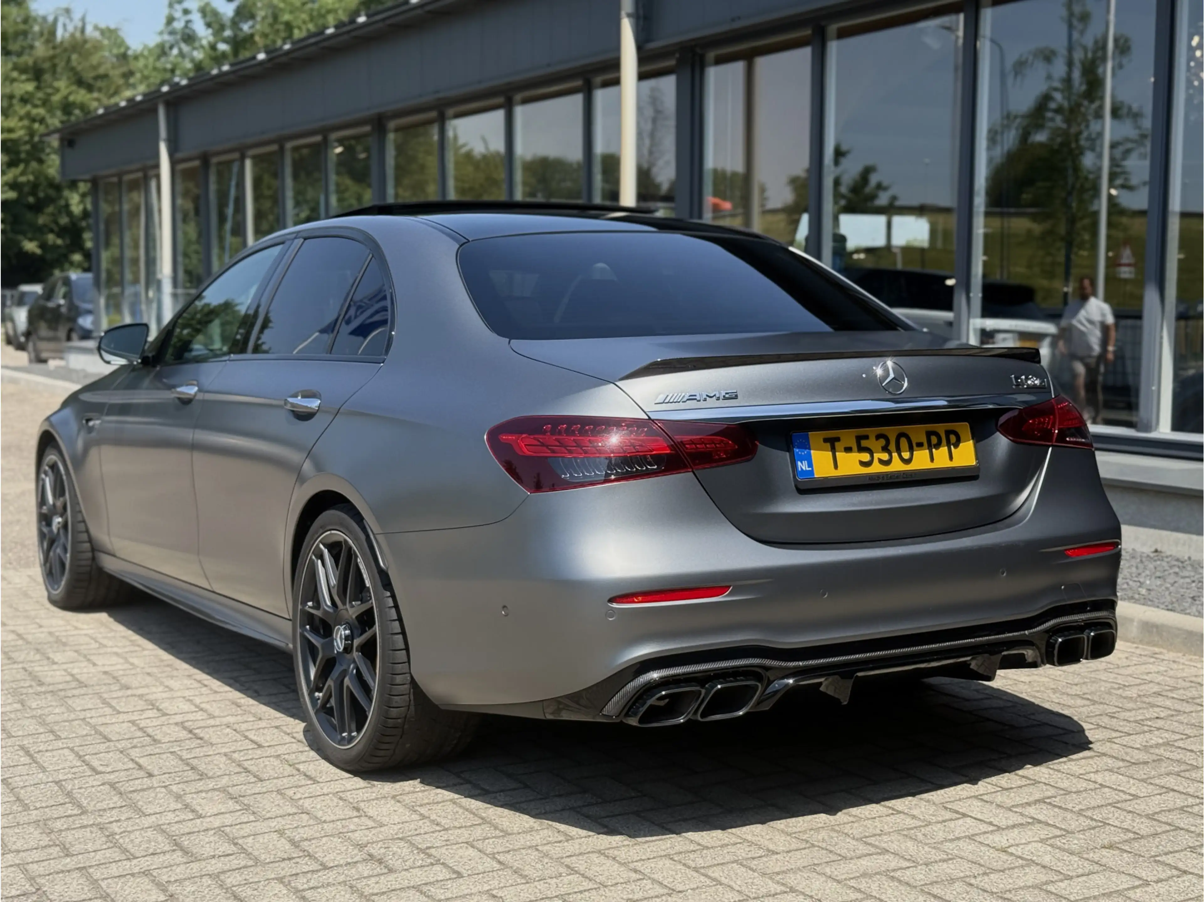 Mercedes-Benz E 63 AMG S 4MATIC+ Keramisch + Kuip Carbon — photo 2