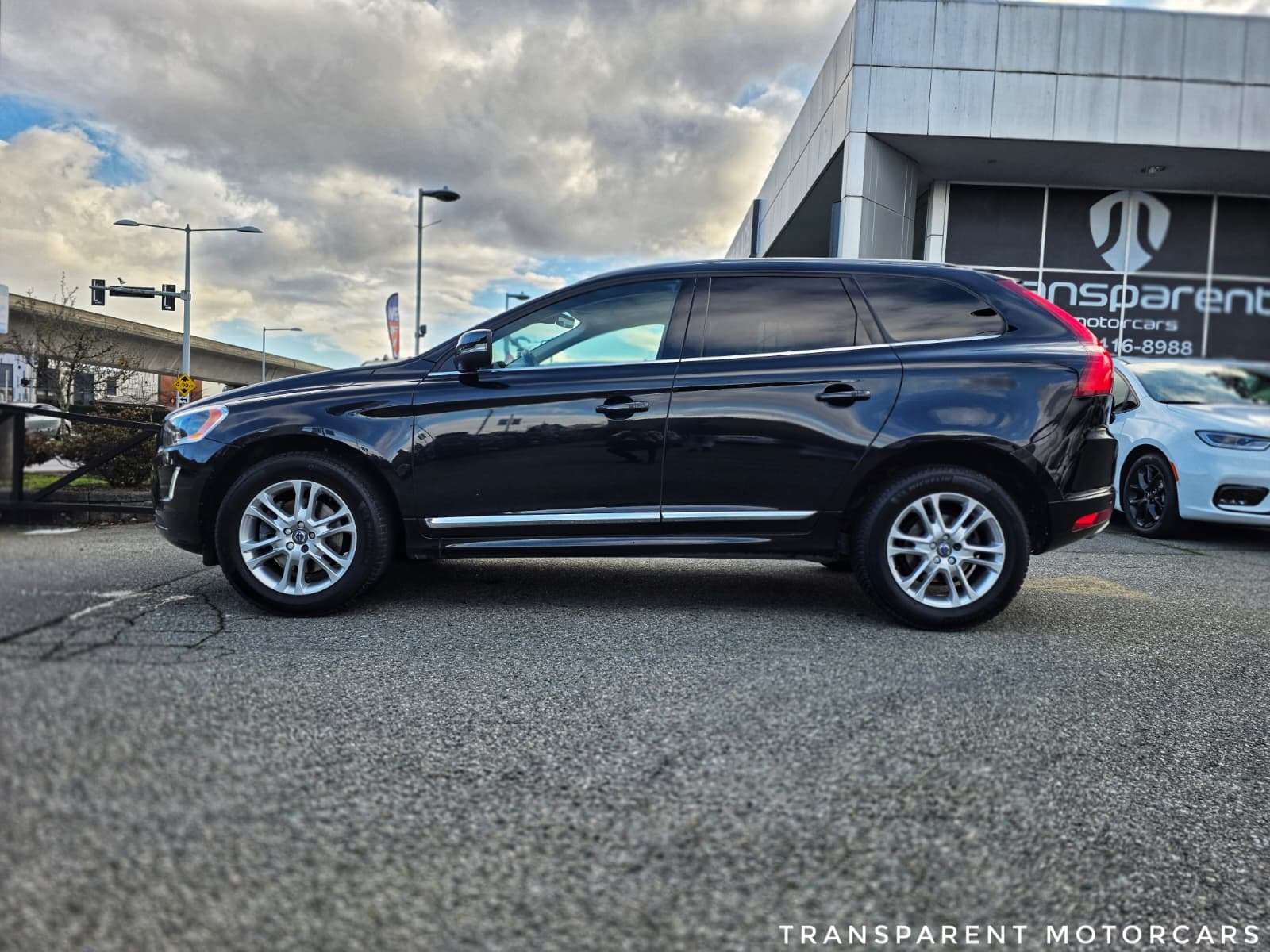 2015 Volvo XC60 Good Condition/Premier Plus/Turbocharged/AWD alt 4