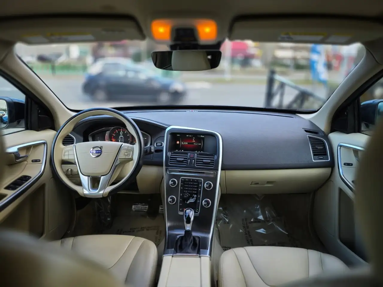 Volvo XC60 снимка Volvo XC60